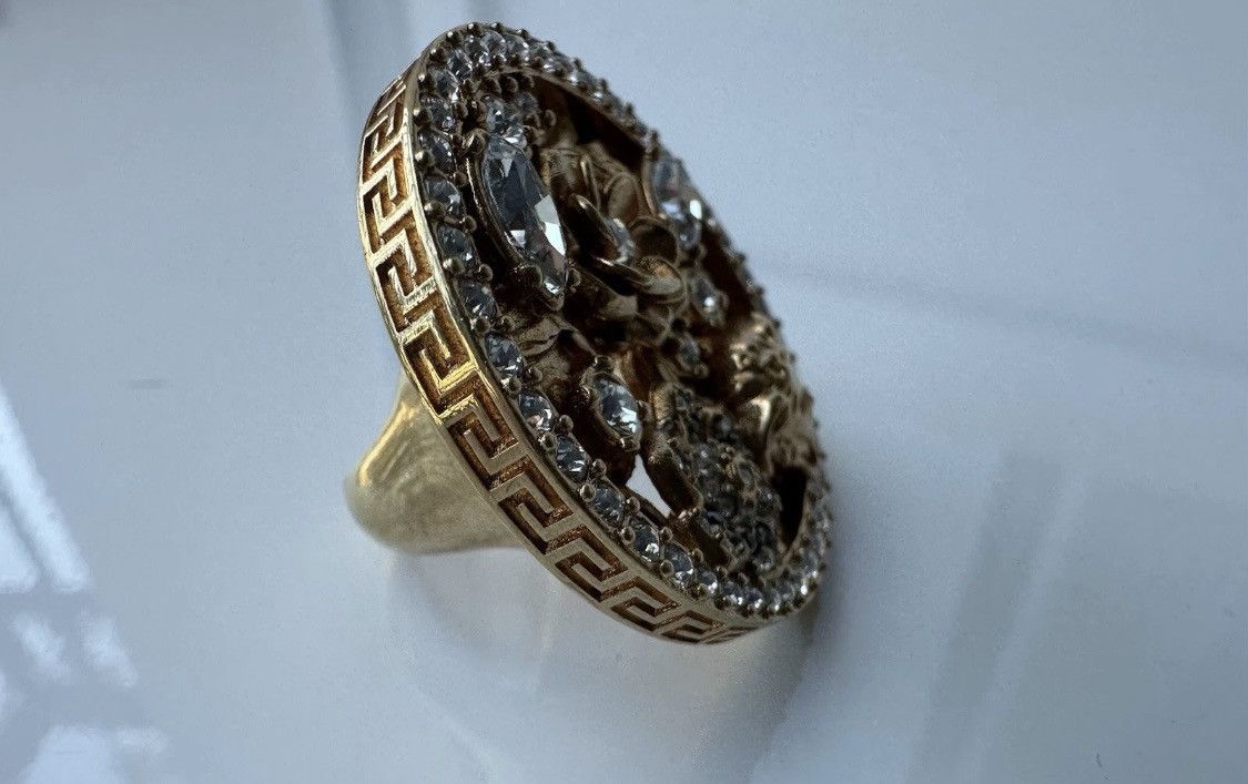 Versace Versace Ring Crystals Flowers Gold Medusa! Size ONE SIZE - 3 Thumbnail