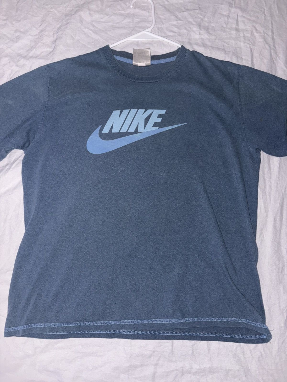 Nike Y2k nike blue shirt sz M stussy supreme huf fila Size US L / EU 52-54 / 3 - 1 Thumbnail