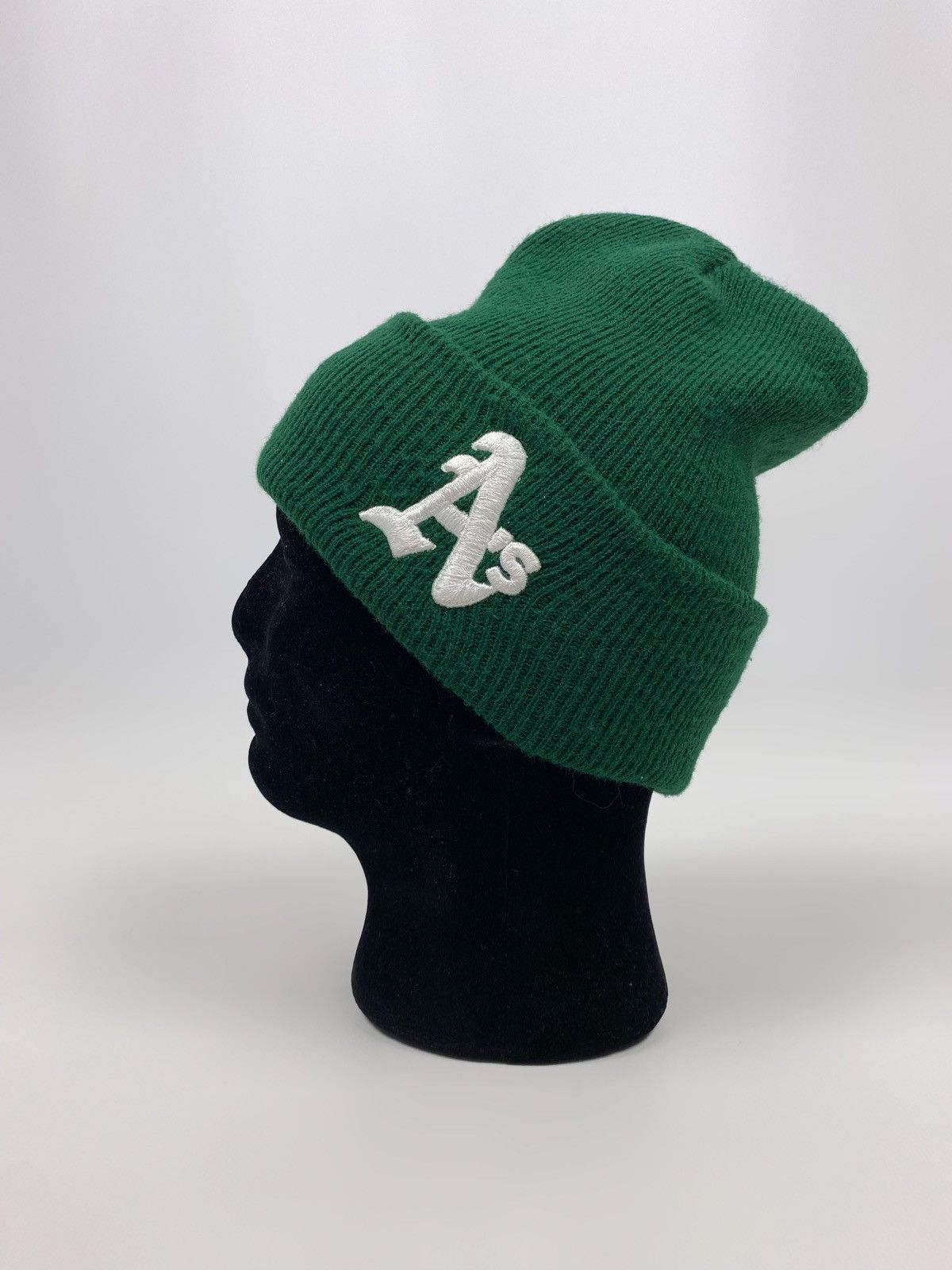 Vintage 1990’s Vintage Oakland Athletics Pine Green Cuff Beanie Hat Size ONE SIZE - 1 Thumbnail