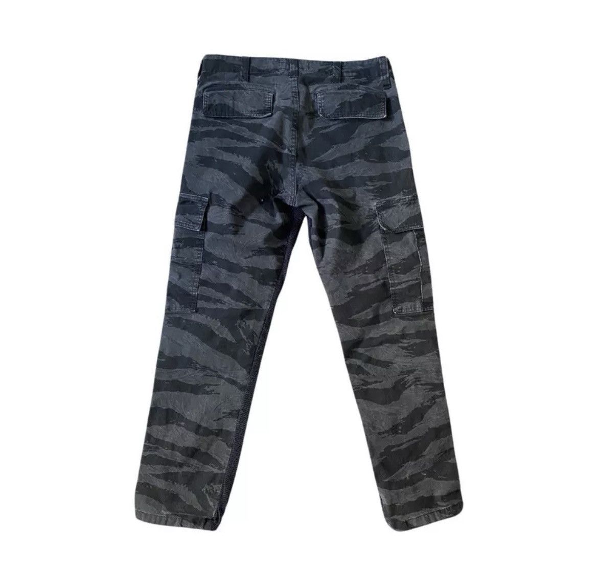 Siberia Hills Netted Tiger Camo Cargo Pants | Grailed