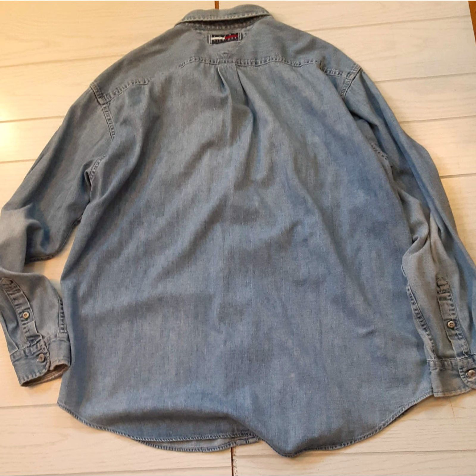 Tommy Hilfiger VINTAGE Tommy Hilfiger Full Metal Button X-Large Blue Jean Shirt with Tommy Strip Shirt Men XL Blue Cotton Canvas Button-Up Long Sleeve Regular Size US XL / EU 56 / 4 - 7 Thumbnail