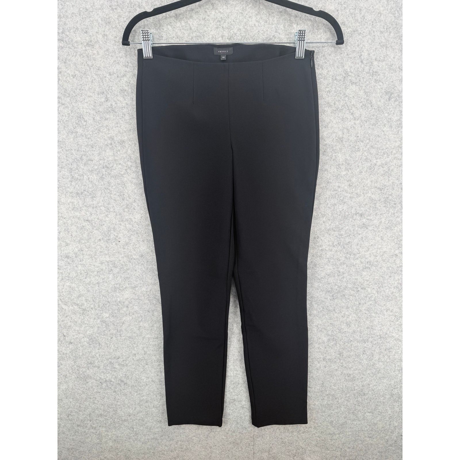 Theory Theory Belisa 2 Black Pants, Nylon Slim Stretch, Size 00 Size 24" / US 00 / IT 34 - 1 Thumbnail