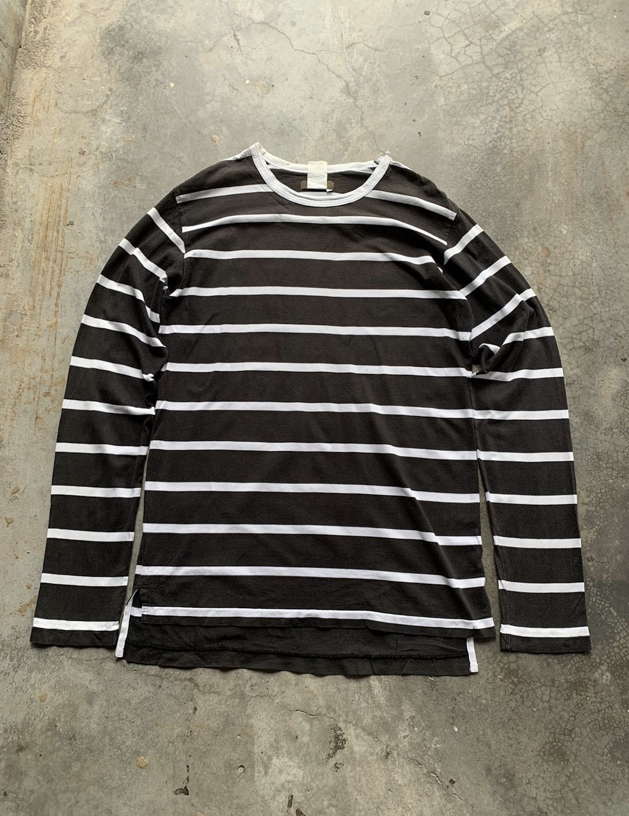 Yohji Yamamoto Very Rare Yohji Yamamoto Striped Distressed Long asleeve Tee Size US M / EU 48-50 / 2 - 1 Thumbnail