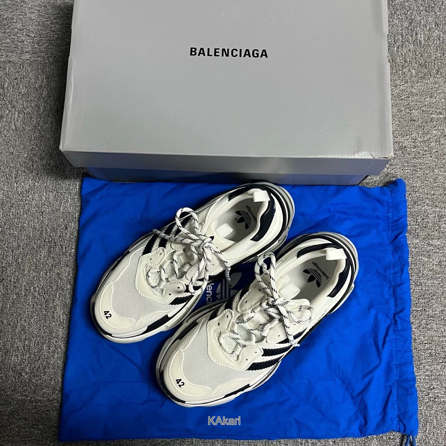 Balenciaga Balenciaga Latest White Triples Leather Dad Shoes Size US 5 / EU 37 - 1 Thumbnail