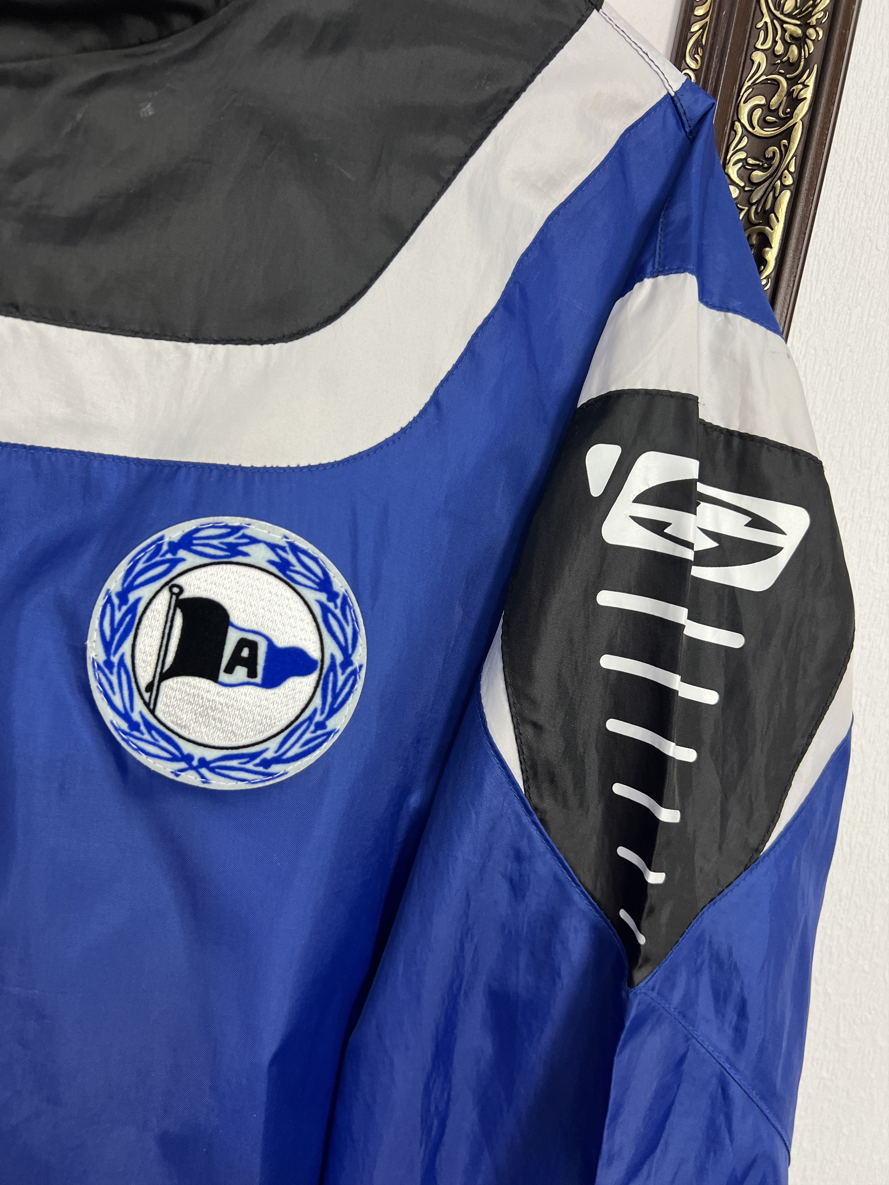 Vintage Vintage Saller Arminia Bielefeld Football Jacket Soccer Size US M / EU 48-50 / 2 - 3 Thumbnail