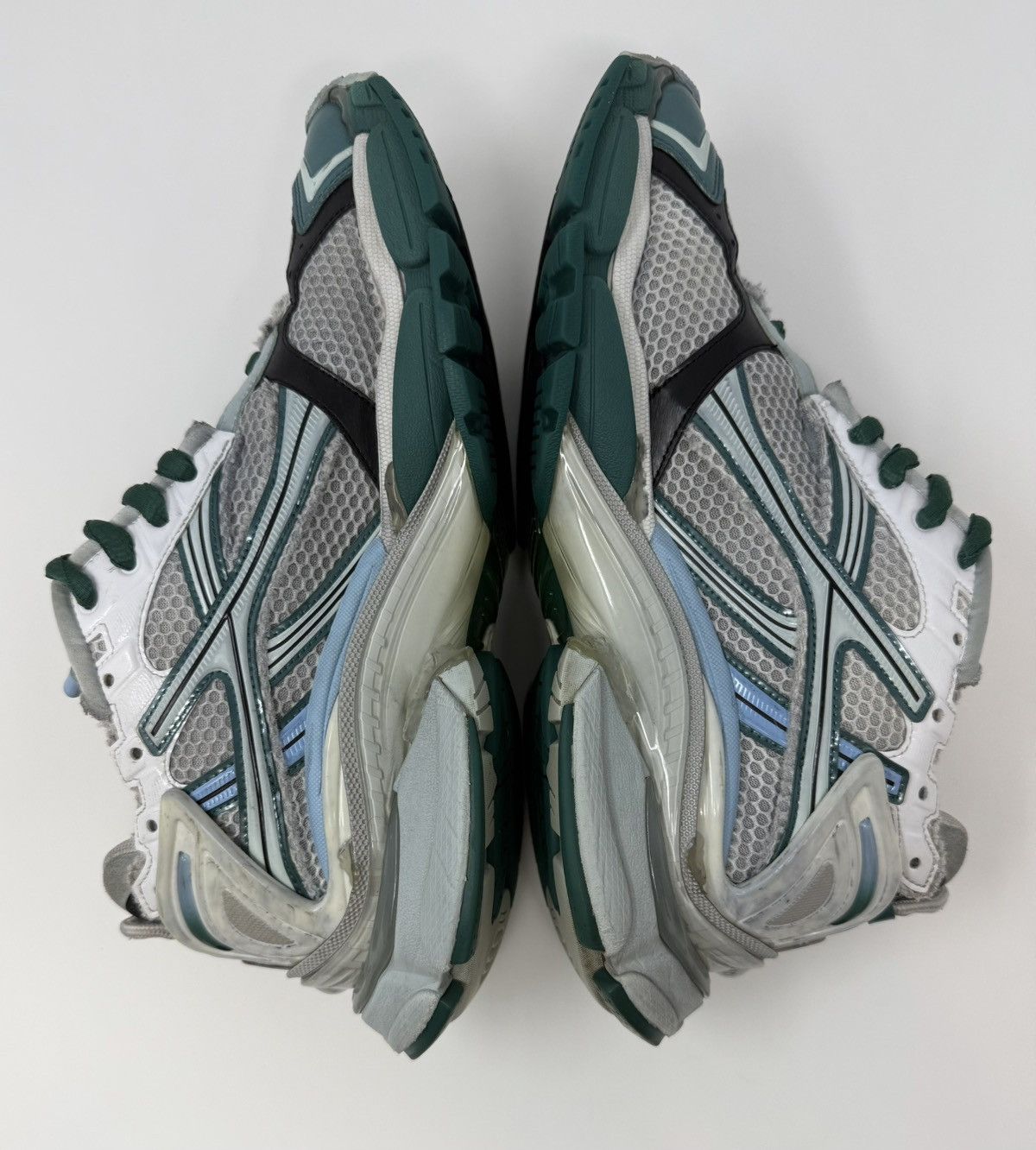 Balenciaga Balenciaga Runner Sneaker White Green Blue Size US 10 / EU 43 - 4 Thumbnail