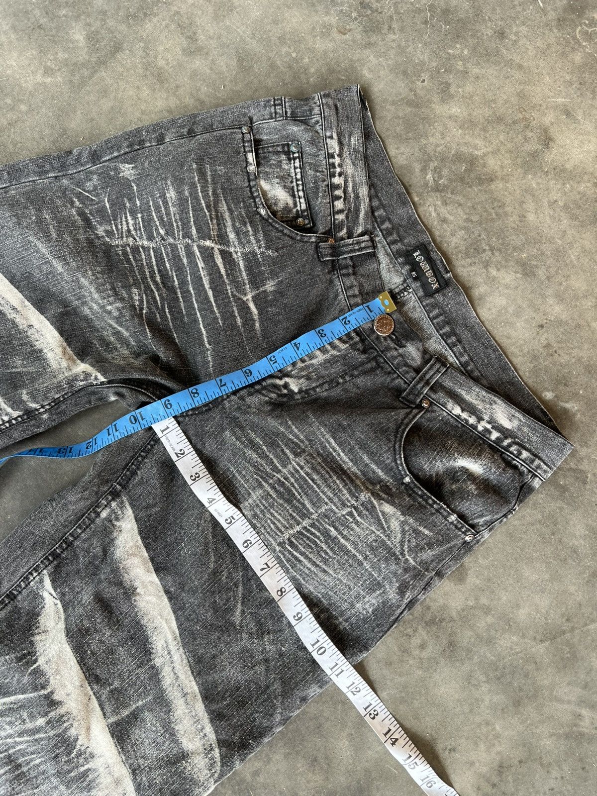 Japanese Brand Vintage Lowbox Short Jean Size US 32 / EU 48 - 4 Thumbnail