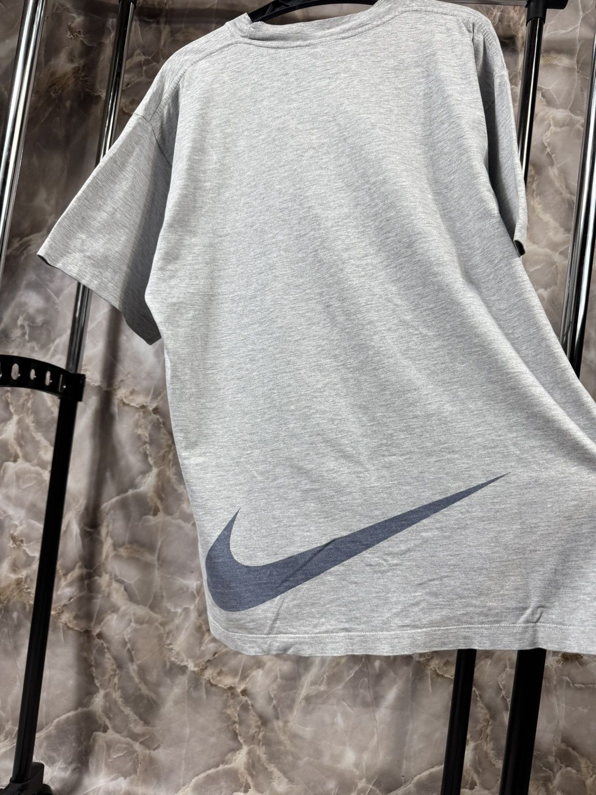 Vintage Vintage Nike Big Logo Distressed Tee Size US L / EU 52-54 / 3 - 7 Thumbnail