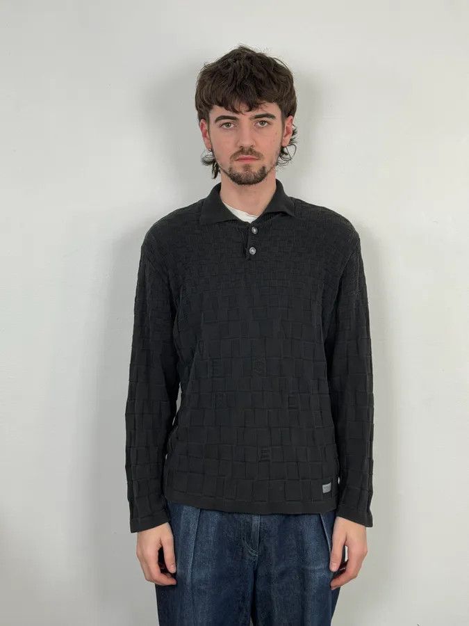 Versace 2000s Versace Black Waffled Textured Polo Size US M / EU 48-50 / 2 - 2 Thumbnail