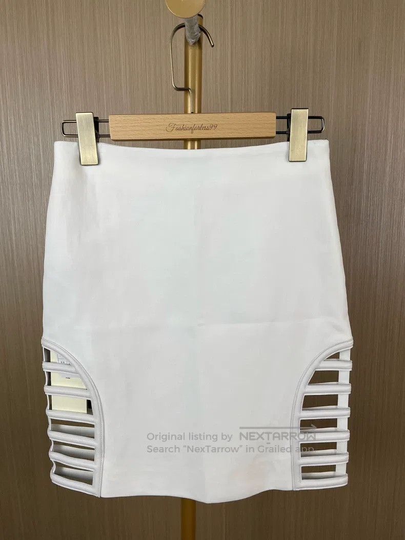 Fendi Fendi White Runway Skirt Size 25" / US 0 / IT 36 - 1 Thumbnail