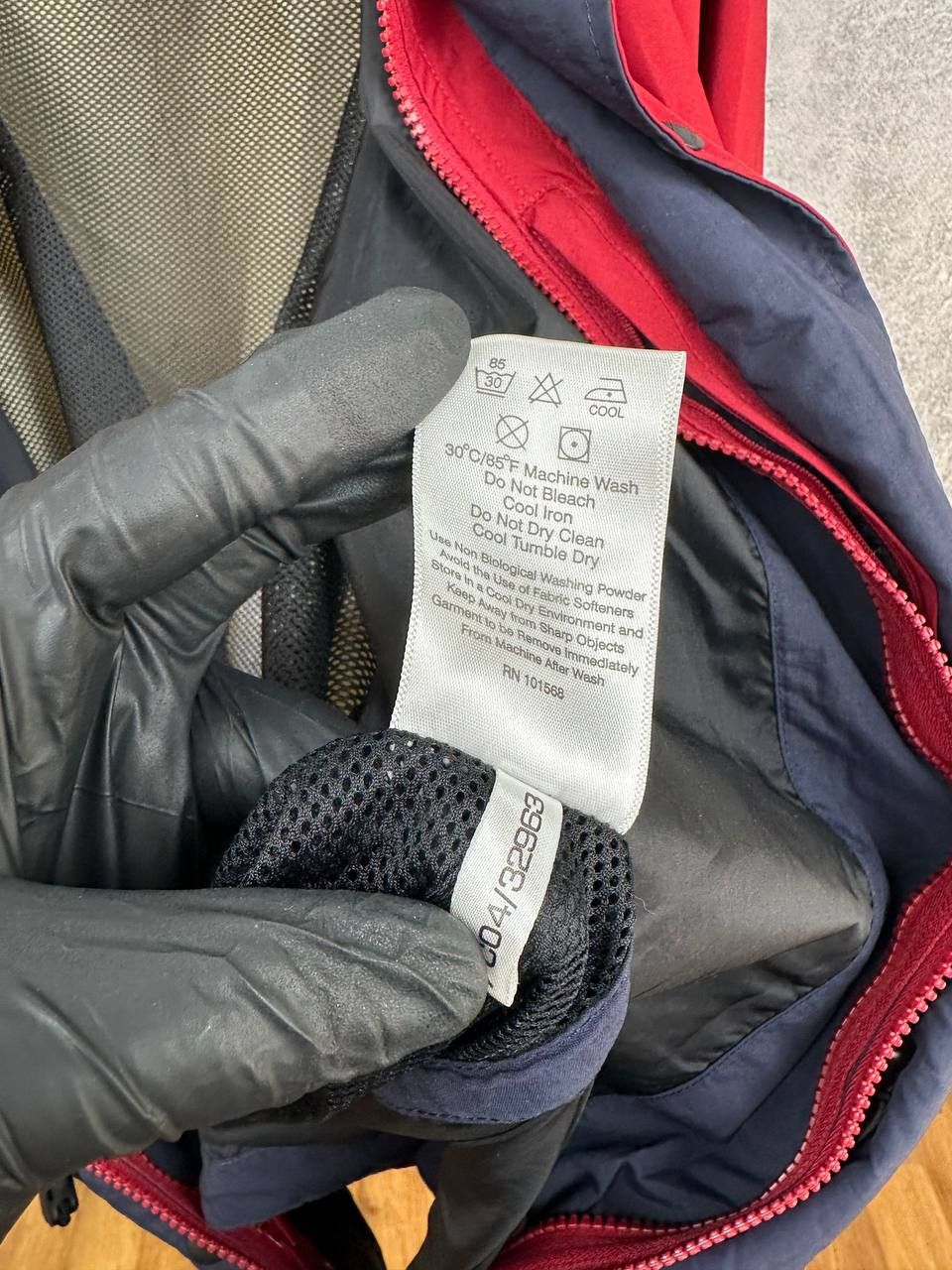 Berghaus Berghaus Gore-Tex Hooded Outdoor Jacket Red Waterproof Size XL / US 12-14 / IT 48-50 - 21 Thumbnail