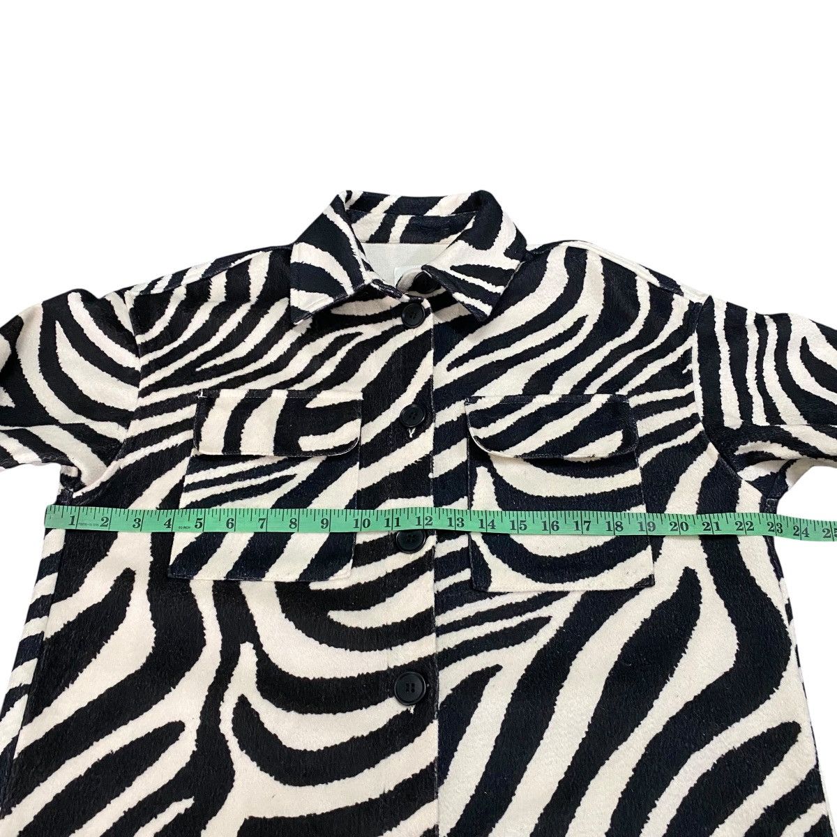 H&M Japanese Brand Light Beige Zebra Print Felted Shirt jacket Size S / US 4 / IT 40 - 11 Thumbnail