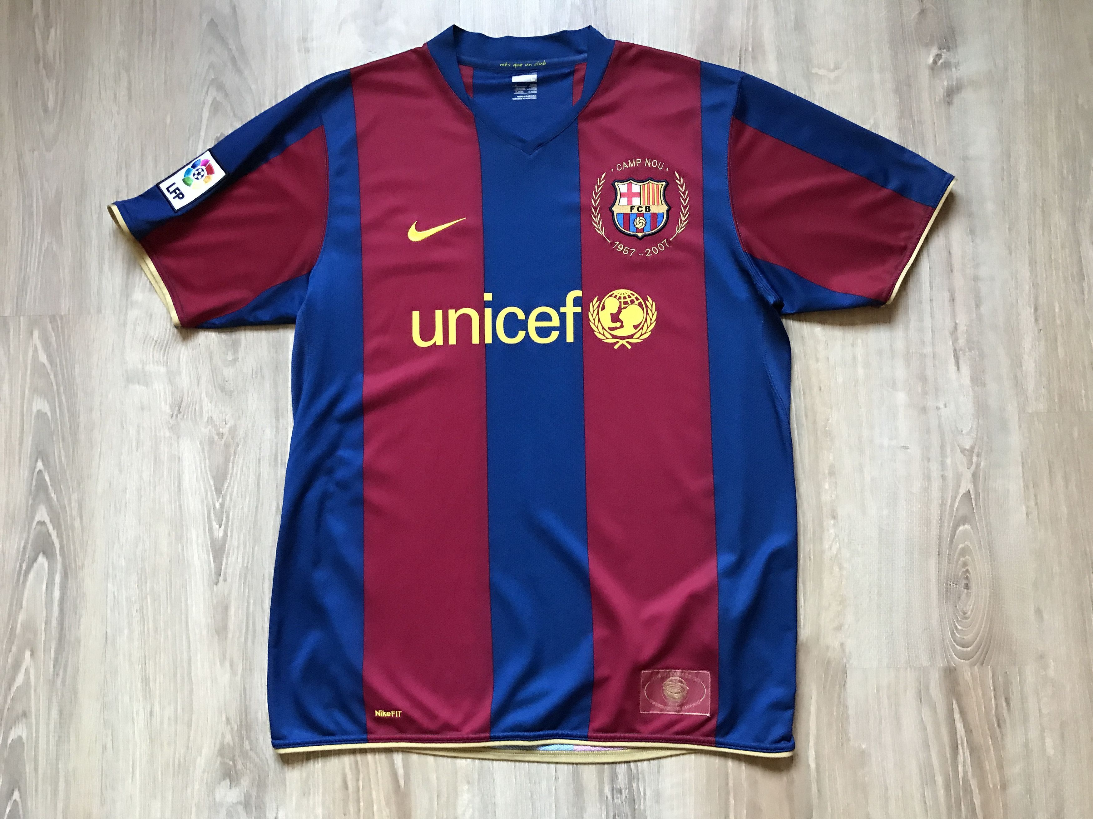 Nike Vintage Nike Barcelona Home Shirt 2007 Size US L / EU 52-54 / 3 - 3 Thumbnail