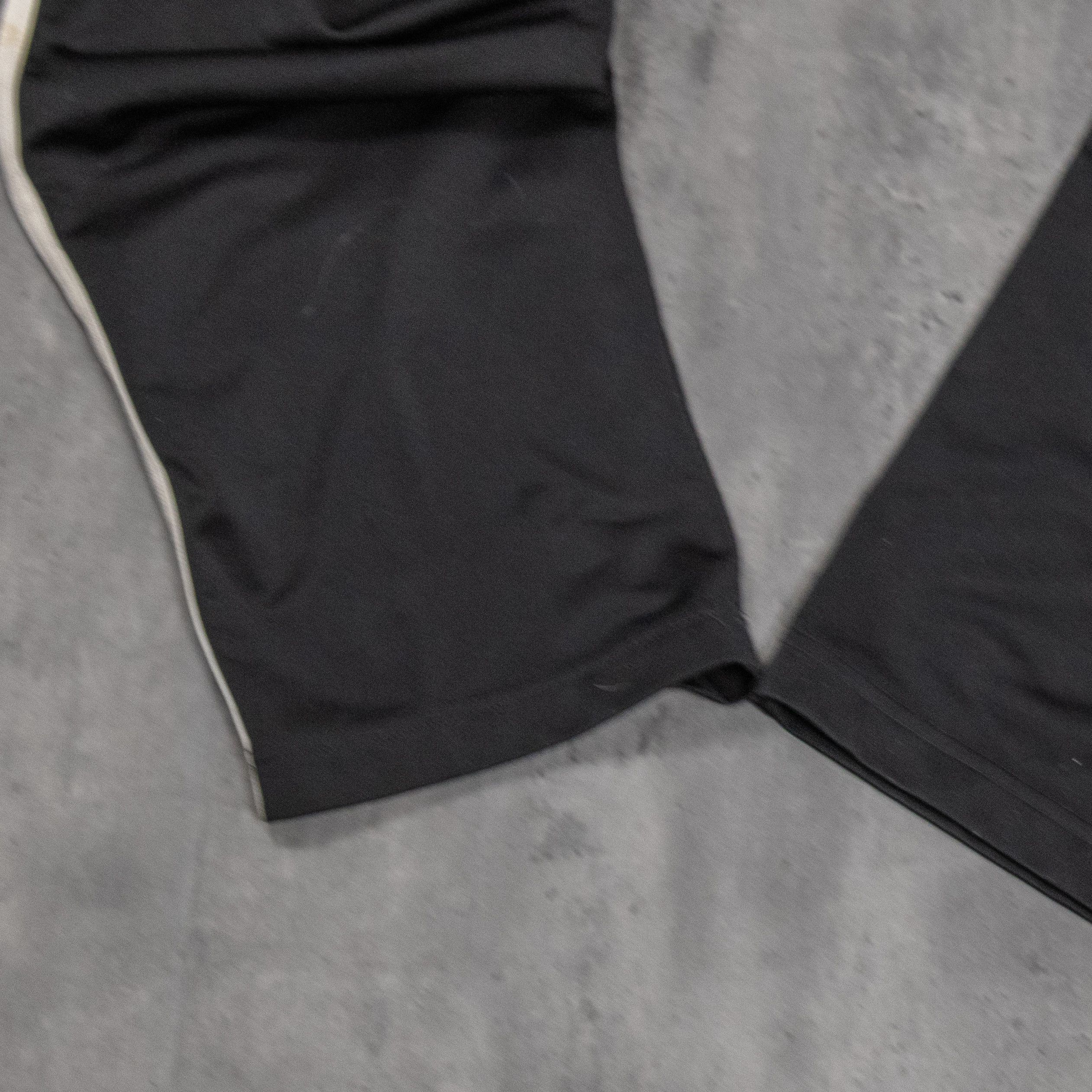 Adidas Adidas Black Track Sweat Straight Legged Relax Fit Pant's Size US 30 / EU 46 - 14 Thumbnail