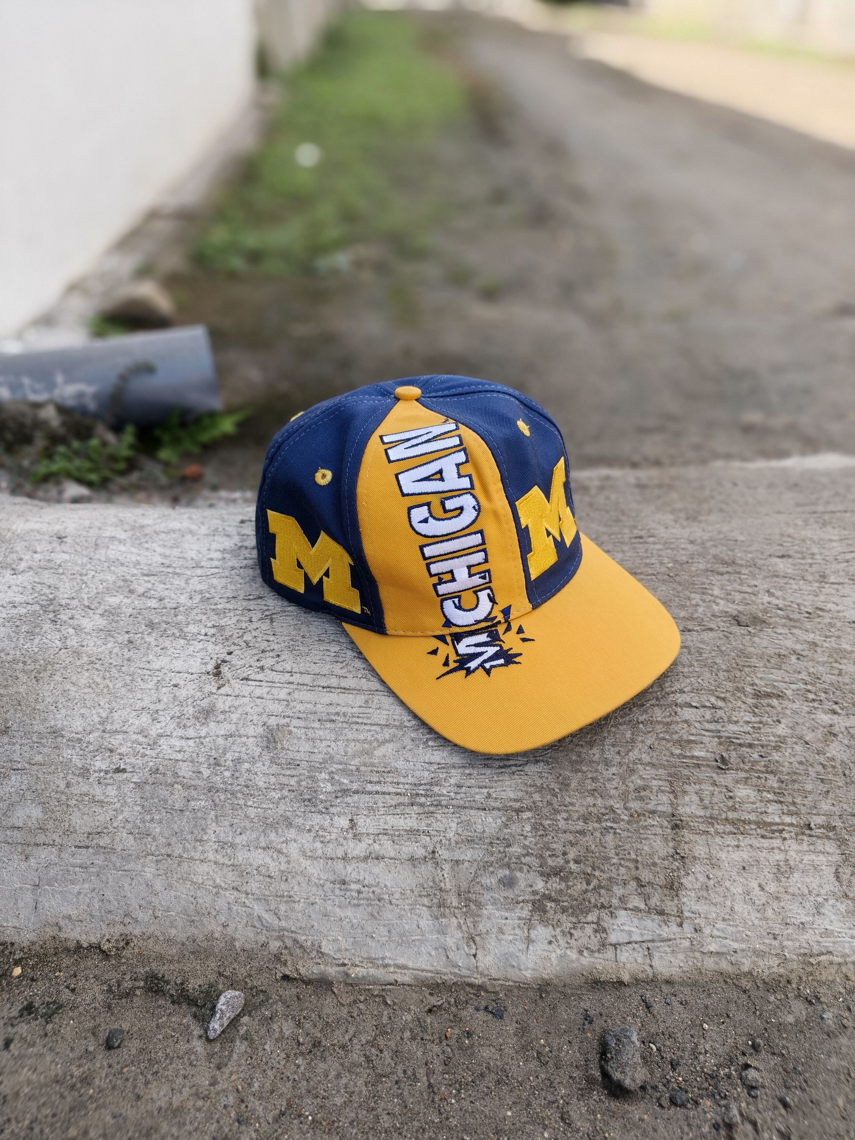 Logo 7 Michigan Wolverines VTG Hat Size ONE SIZE - 4 Thumbnail