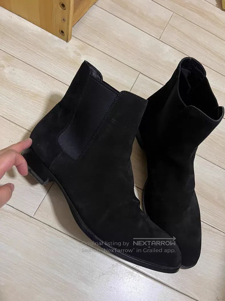 Saint Laurent Paris Saint Laurent Paris Black Suede Chelsea Boots Size US 10 / EU 43 - 1 Thumbnail