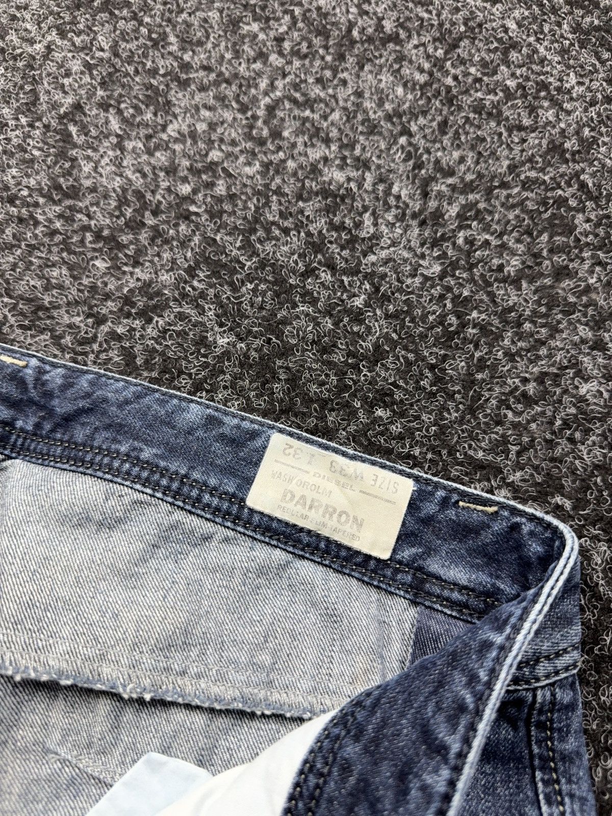 Diesel Luxury 00s Diesel Darron Distressed Y2K Slim Tapered Jeans Size US 33 - 9 Thumbnail