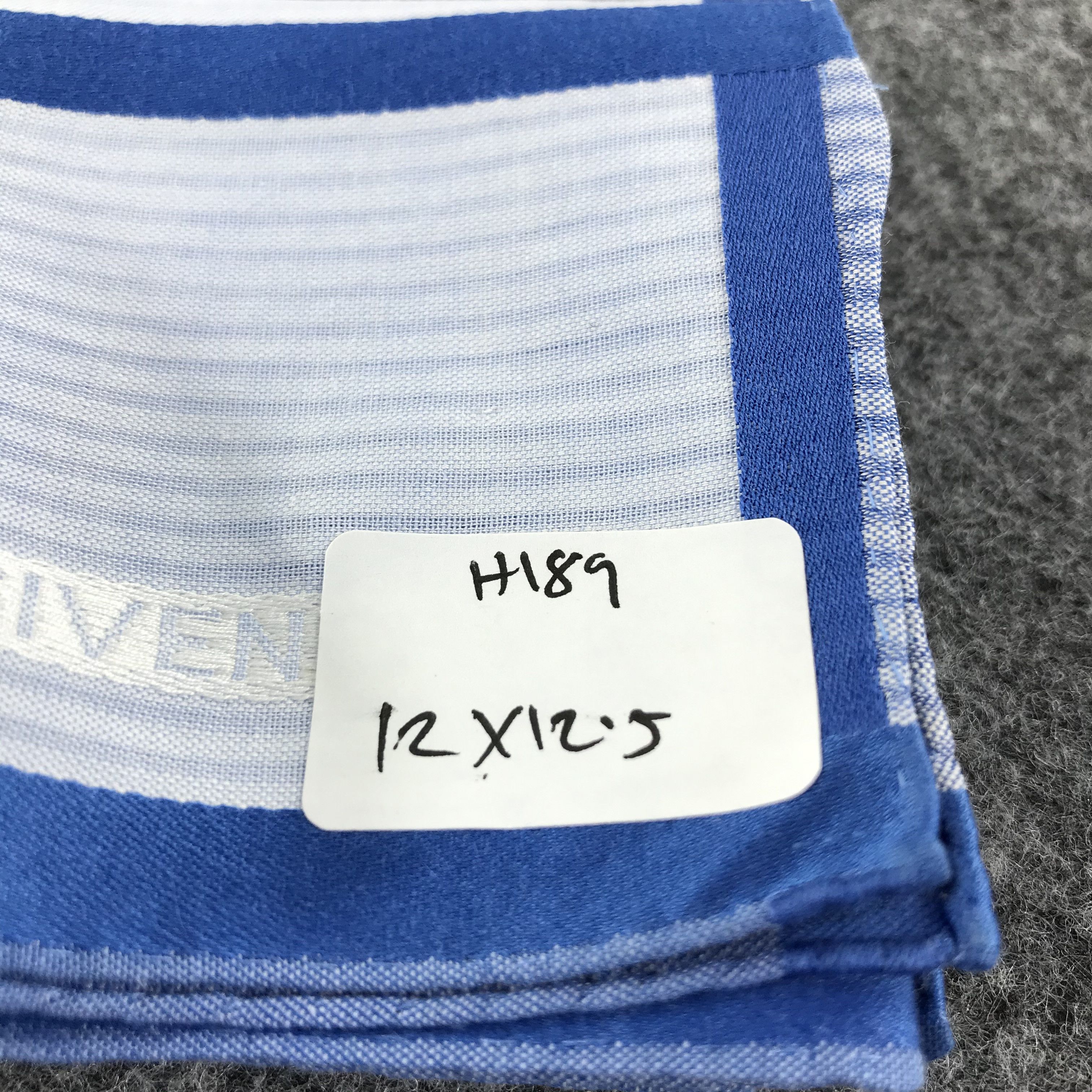 Givenchy Givenchy Handkerchief Neckerchief Bandana H189 Size ONE SIZE - 9 Thumbnail
