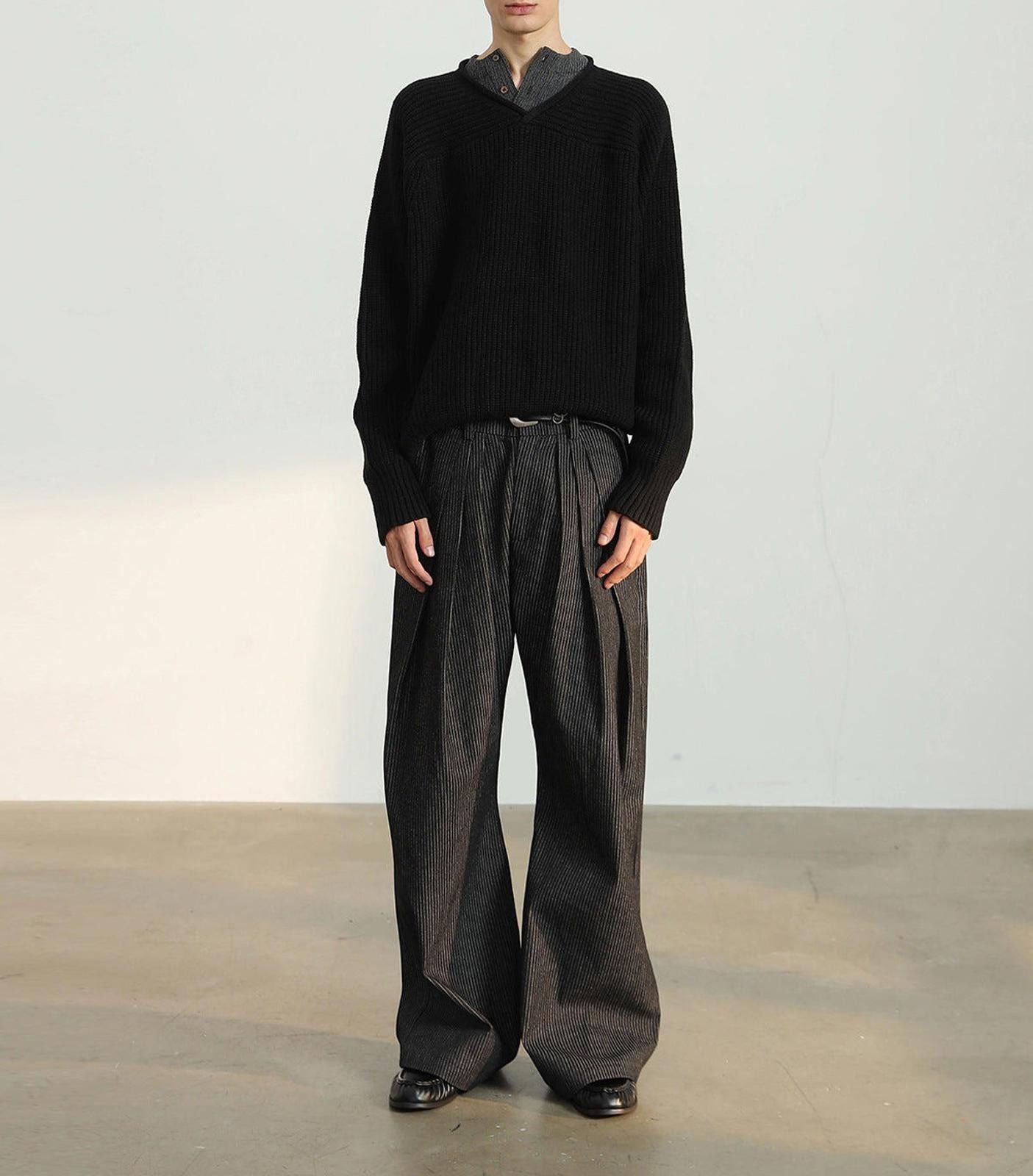 Vintage Black Wide Leg Pleated Casual Pants, Relaxed Fit Trousers Size US 32 / EU 48 - 2 Thumbnail