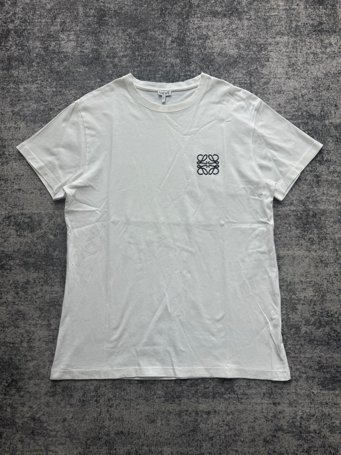 Loewe Loewe Retro Embroidered White T-Shirt XS Women Size XS / US 0-2 / IT 36-38 - 1 Thumbnail