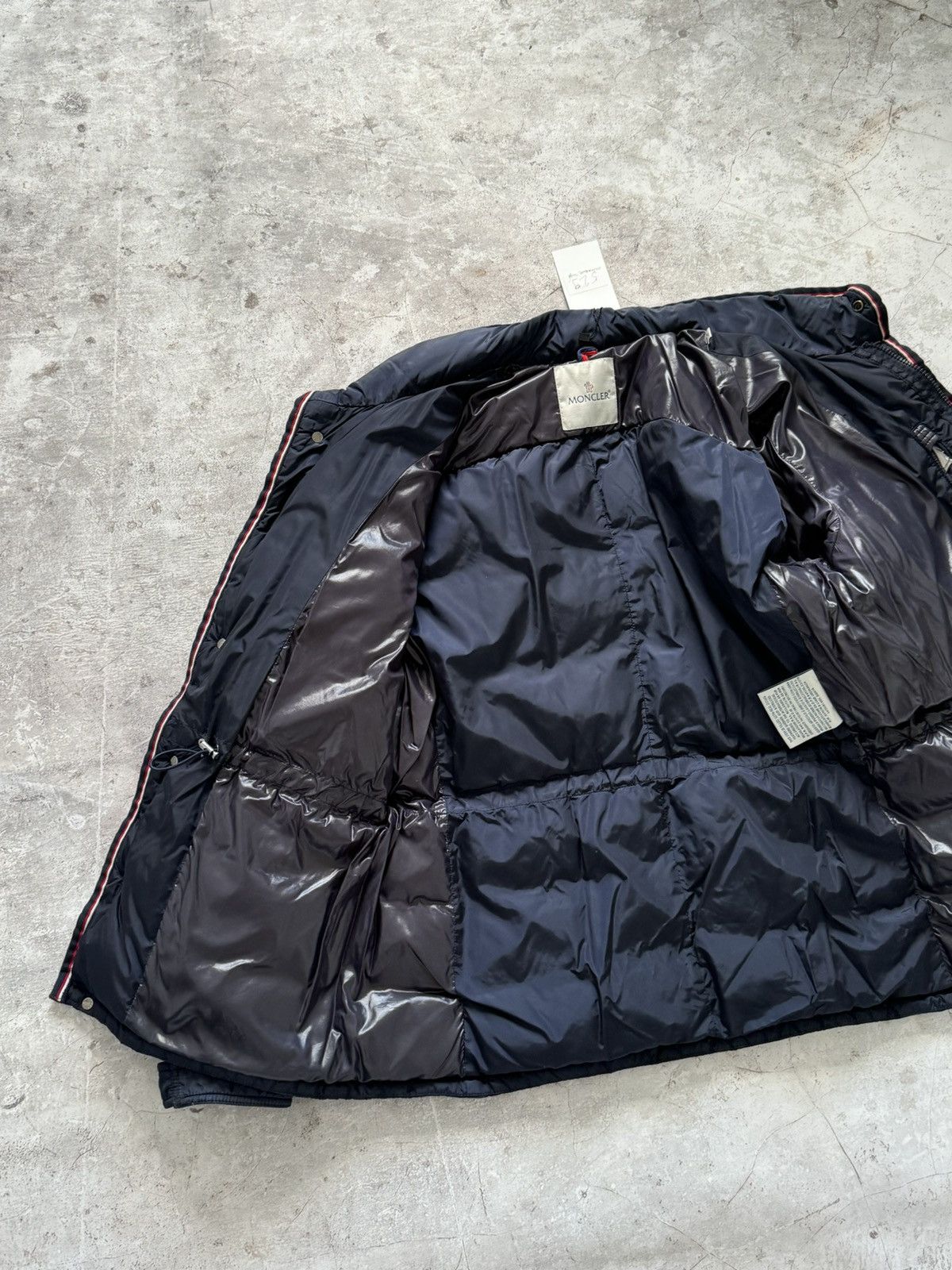 Moncler Moncler Millais puffer jacket Size US L / EU 52-54 / 3 - 10 Thumbnail
