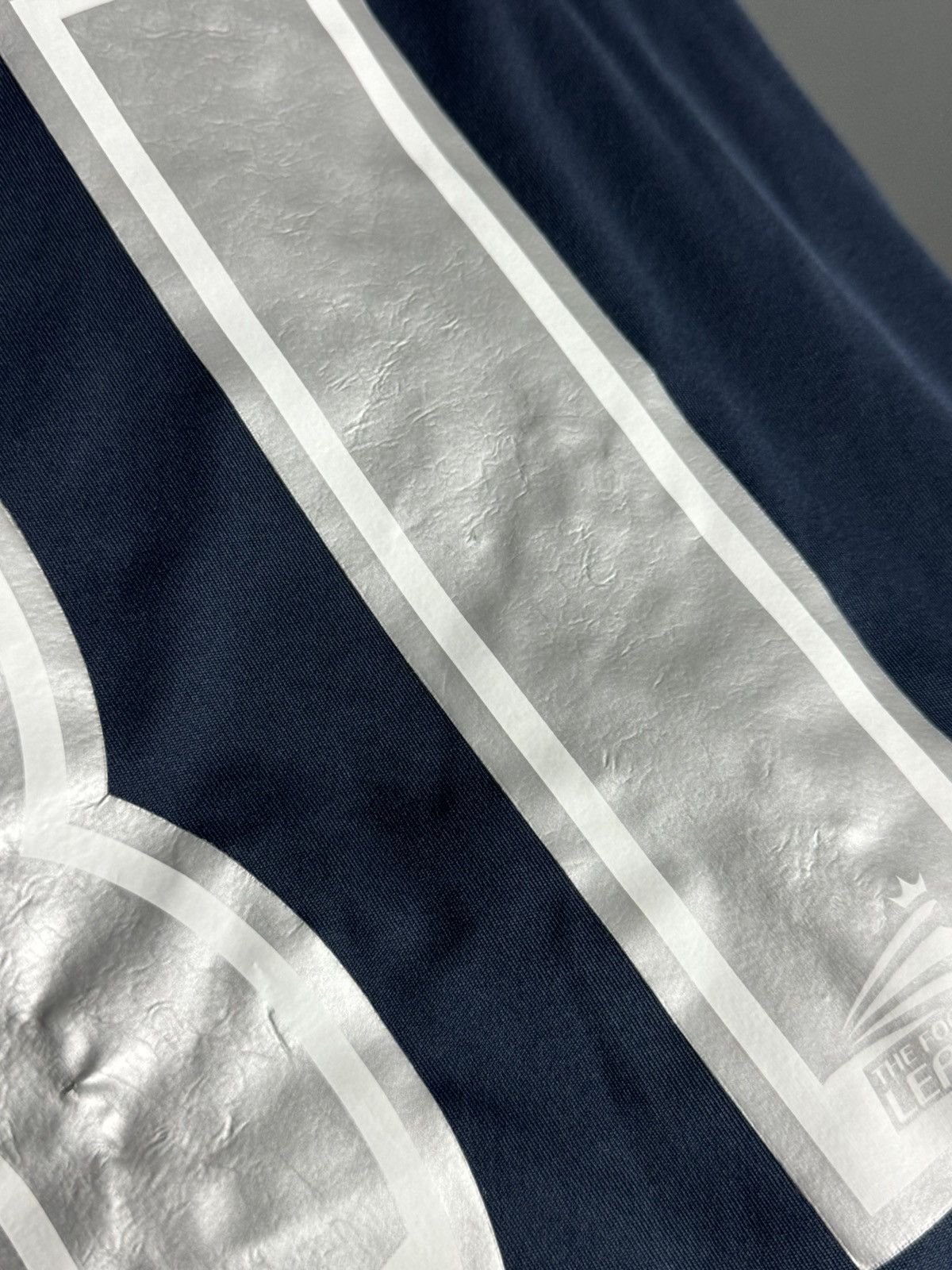 Umbro West Bromwich Albion 09/10 Cox Home Football Jersey Size US M / EU 48-50 / 2 - 10 Thumbnail