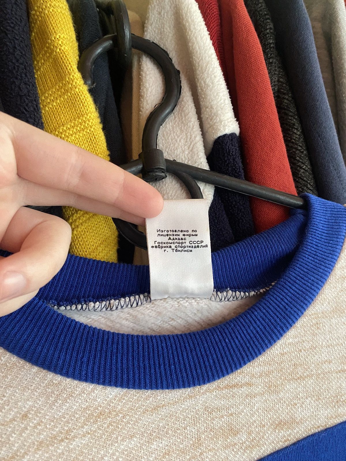 Adidas VINTAGE ADIDAS RETRO SWEATSHIRT 90s Size US L / EU 52-54 / 3 - 3 Thumbnail