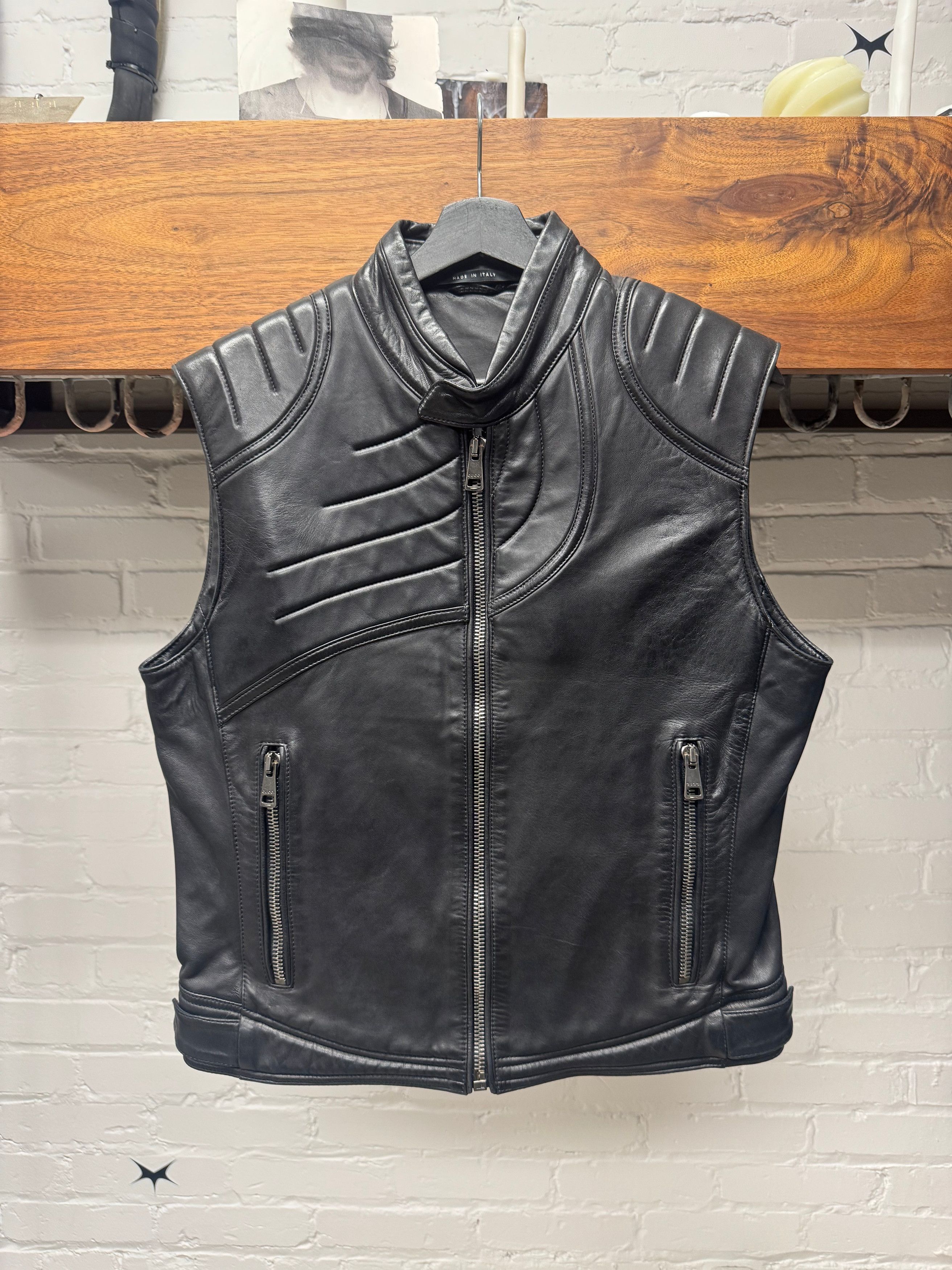 Gucci AW2000 Gucci By Tom Ford ‘Spiral Zip’ Leather Vest Size US M / EU 48-50 / 2 - 1 Thumbnail