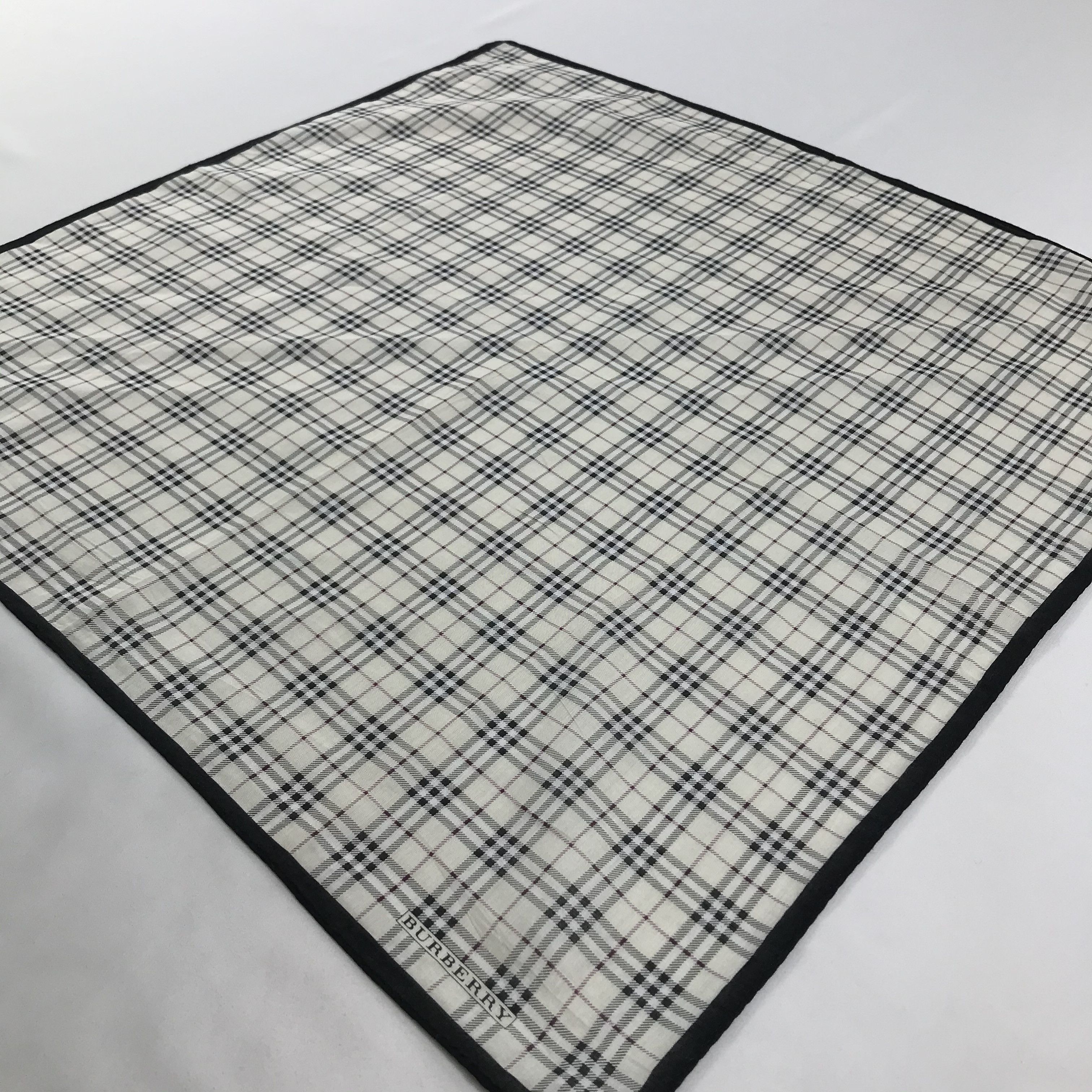 Burberry × Vintage Burberry Bandana / Handkerchief / Neckerchief - S1274 Size ONE SIZE - 2 Thumbnail