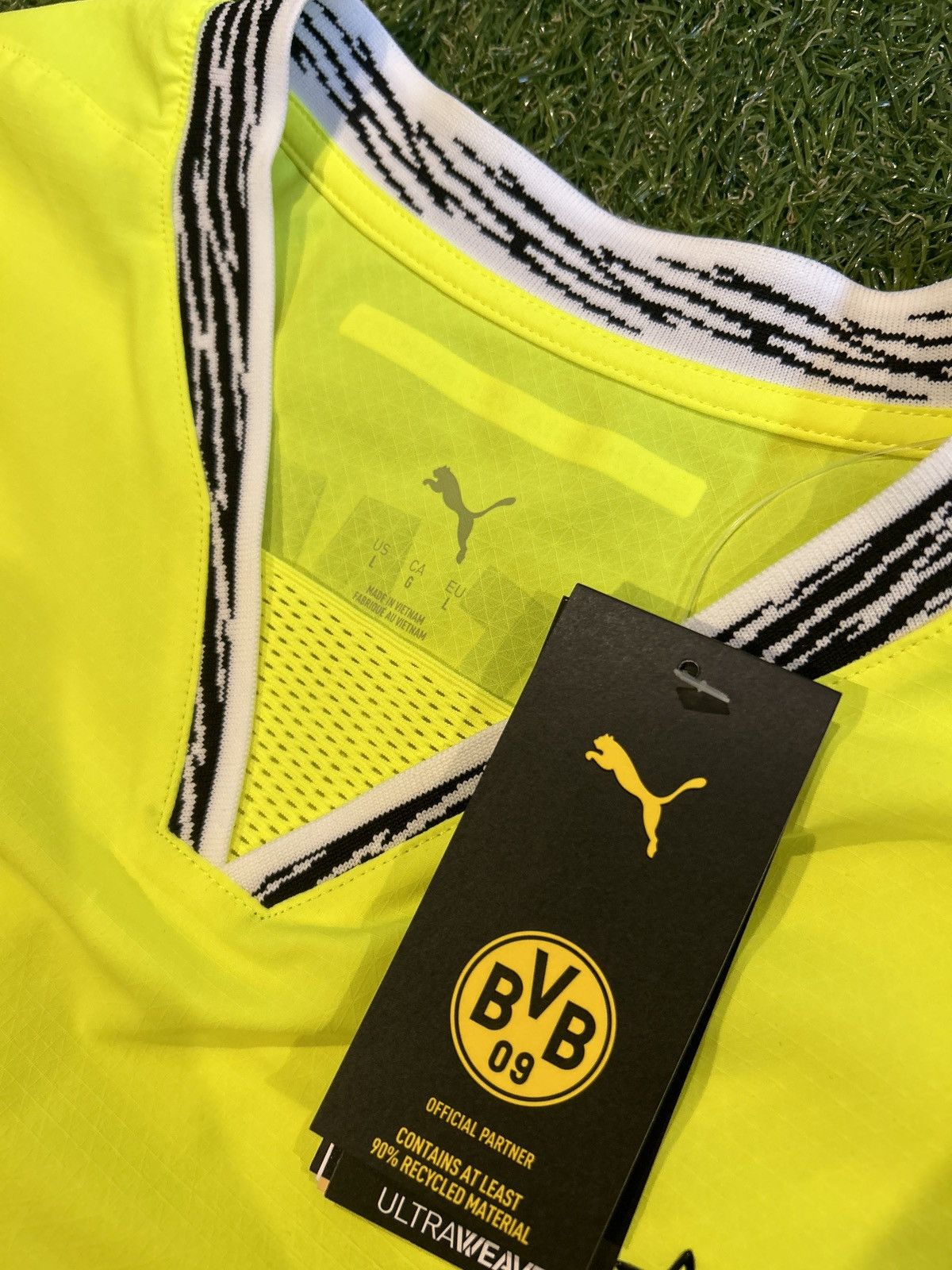 Puma 24/25 Borussia Dortmund Anniversary Fourth Shirt Size US L / EU 52-54 / 3 - 14 Thumbnail