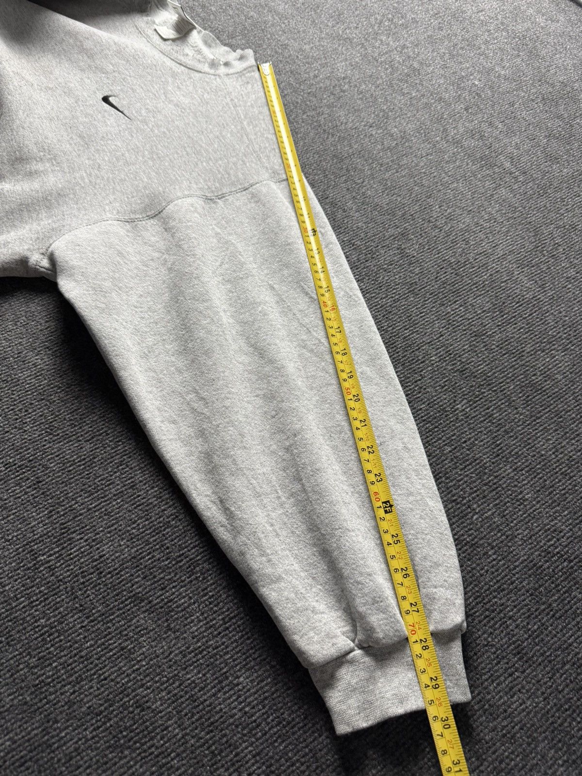 Nike Vintage Nike Retro Mini Swoosh Crewneck Sweatshirt Made USA Size US L / EU 52-54 / 3 - 19 Thumbnail