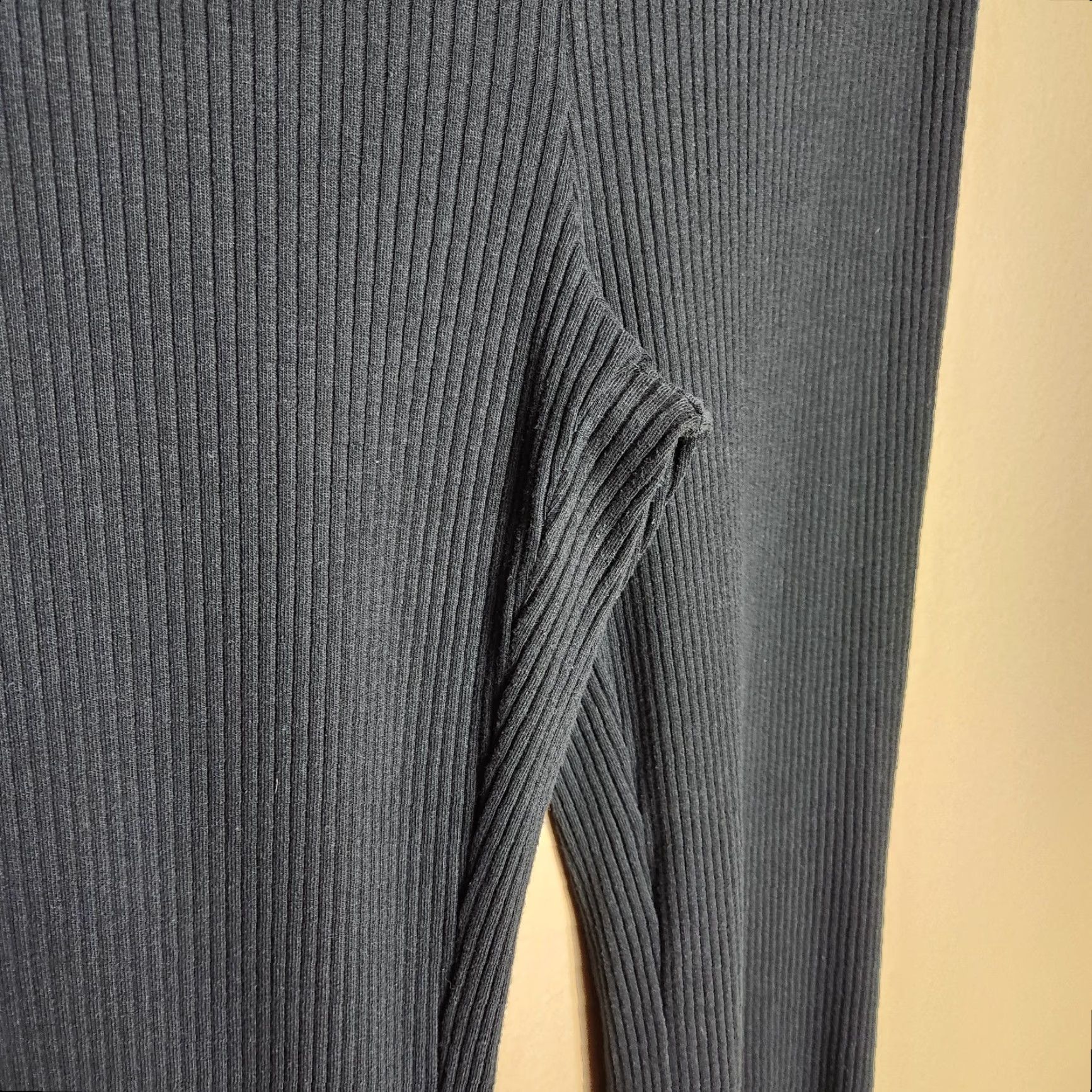 Vintage Aerie Womens Black High Rise Ribbed Flare Knit Pants |L| Size 36" / US 14 / IT 50 - 7 Thumbnail