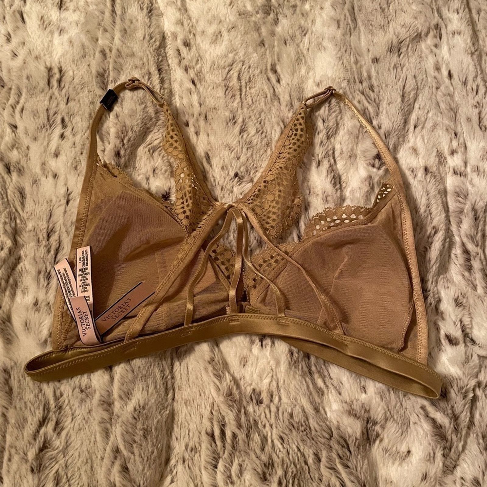 Victoria's Secret Victoria’s Secret Bralette Scalloped Lace VS Bralette Olive Size ONE SIZE - 6 Thumbnail