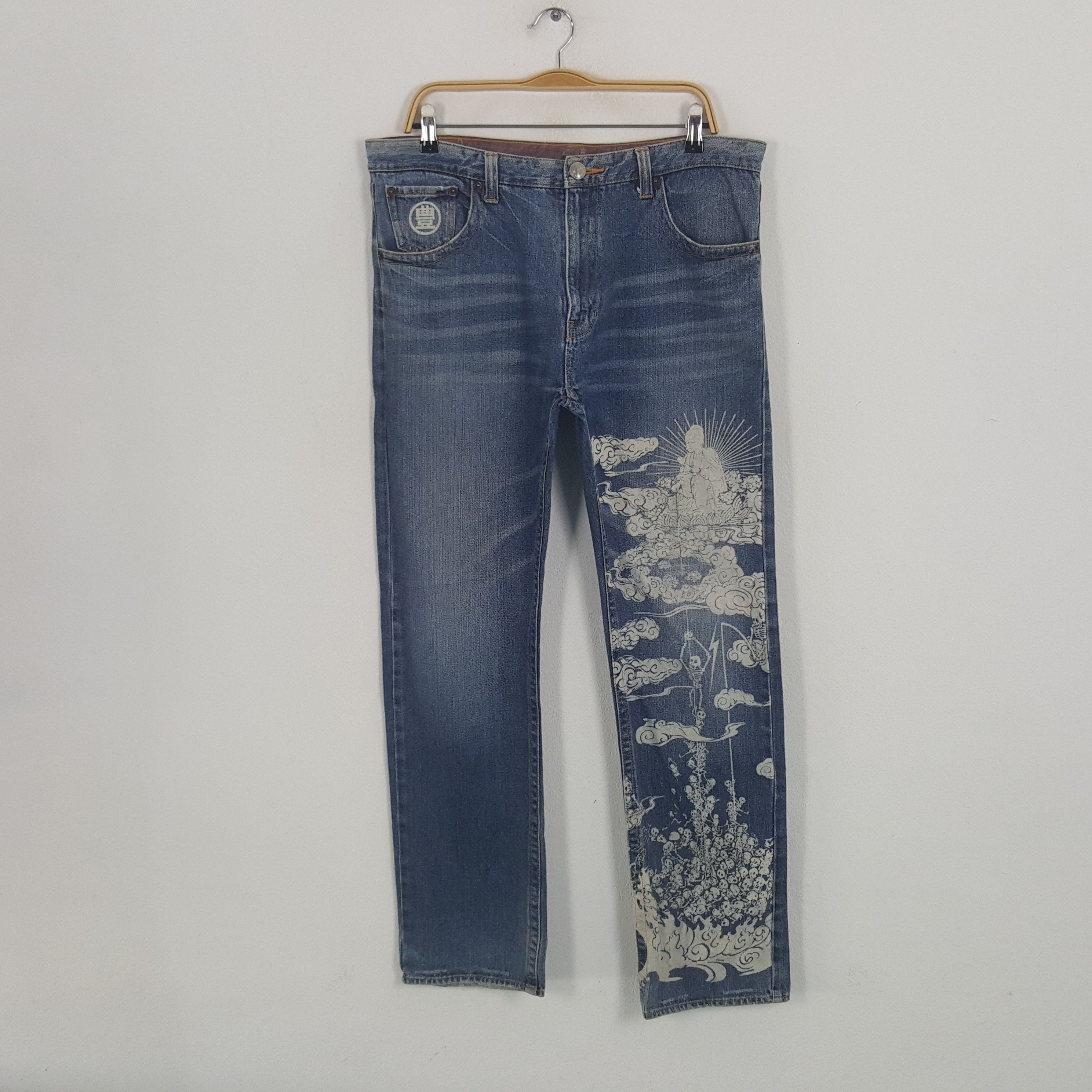 Japanese Brand × Vintage Vintage Embroidery Art Japan skulls Denim Jeans Size US 36 / EU 52 - 1 Thumbnail