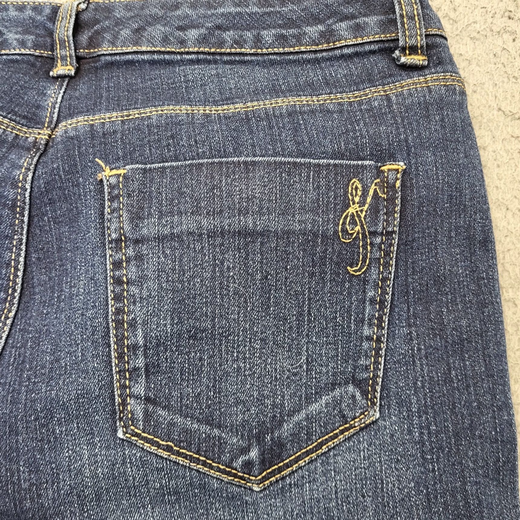 Vintage Style & Co. Jeans Women's Size 6 Blue EX-Boyfriend Curvy Ankle Stretch Whiskered Shirt? Size 28" / US 6 / IT 42 - 6 Thumbnail