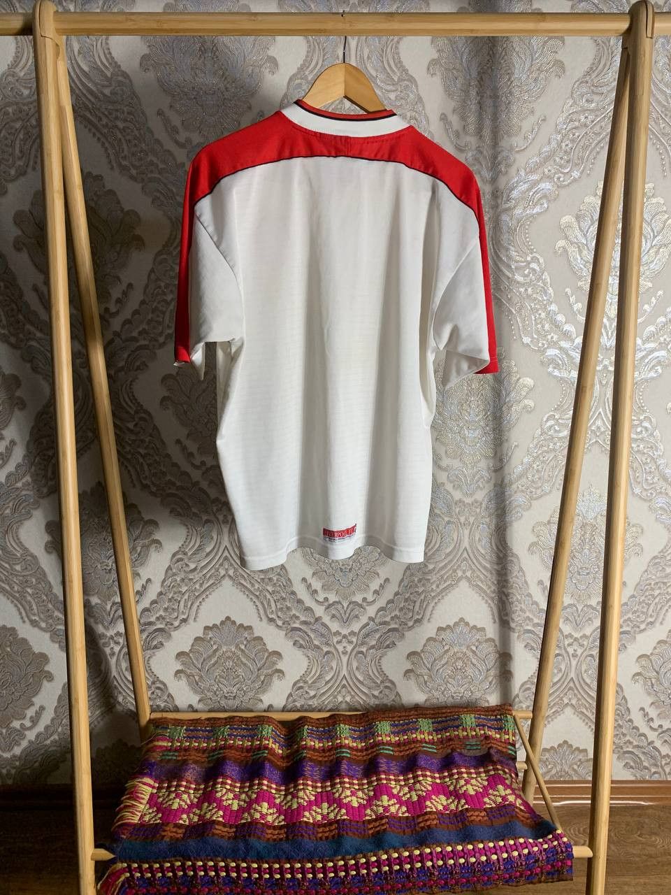 Reebok Vintage Reebok FC Liverpool England Soccer Jersey Retro Size US L / EU 52-54 / 3 - 11 Thumbnail