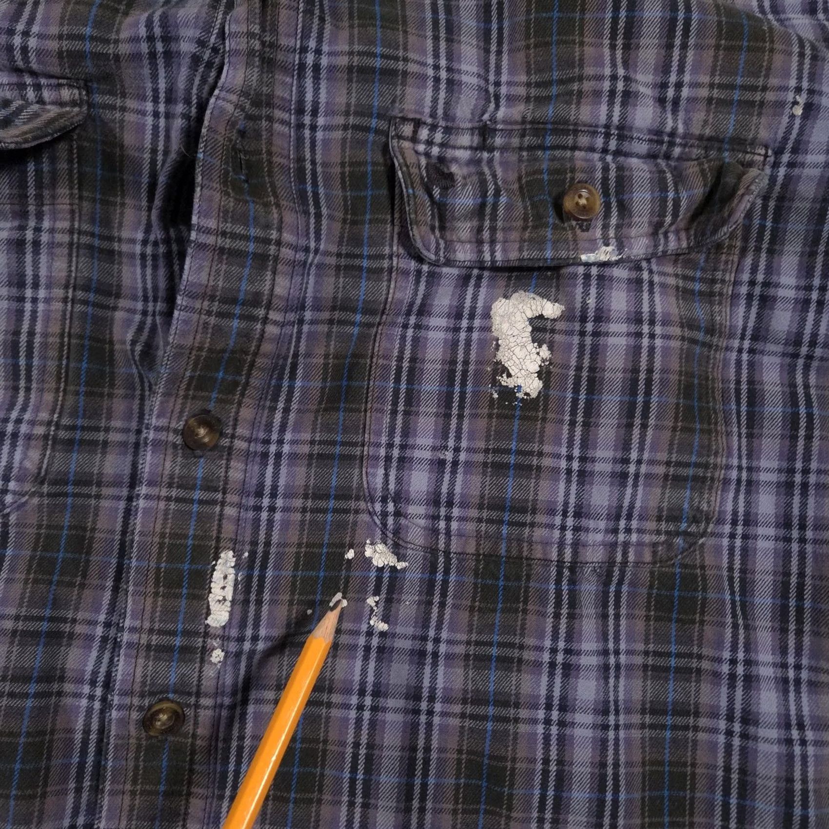 Carhartt VINTAGE Carhartt Shirt Mens Large Blue Gray Plaid Flannel Workwear Distressed Paint Size US L / EU 52-54 / 3 - 4 Thumbnail