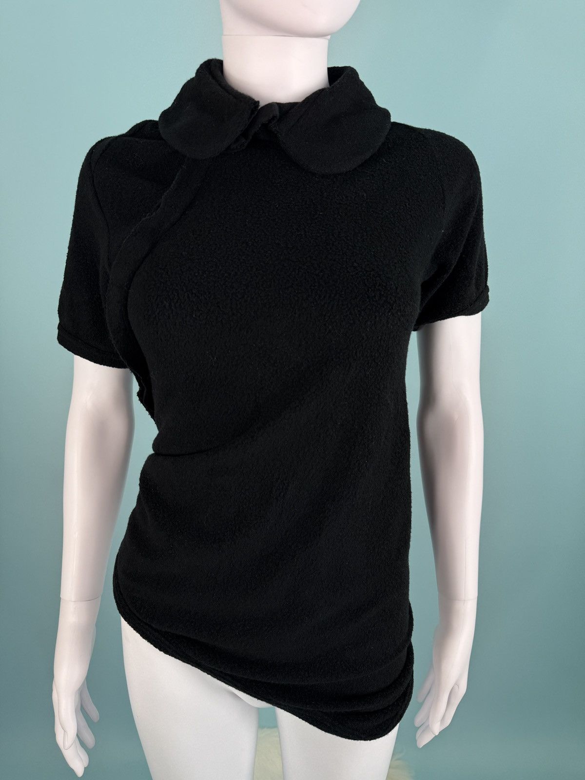 Comme des Garcons Comme des garçons asymmetrical top Size M / US 6-8 / IT 42-44 - 1 Thumbnail
