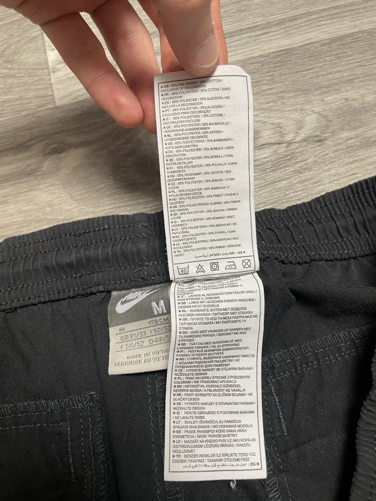 Nike Vintage Nike Black Cargo Parachute Pants Y2K Streetwear Size US 32 / EU 48 - 16 Thumbnail