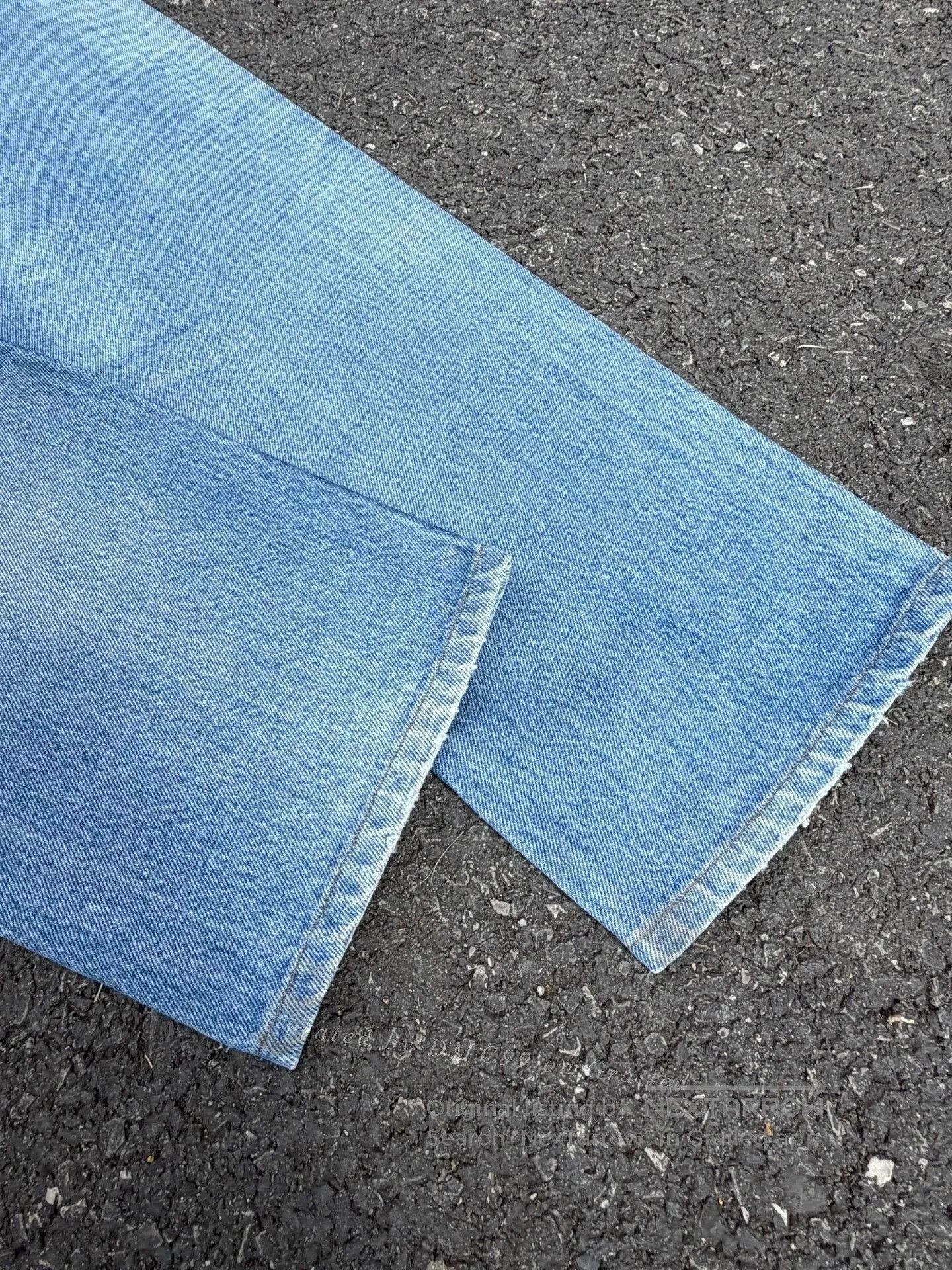 Vintage Vintage Levis 501 Washed Blue Jeans. Size US 33 - 9 Thumbnail