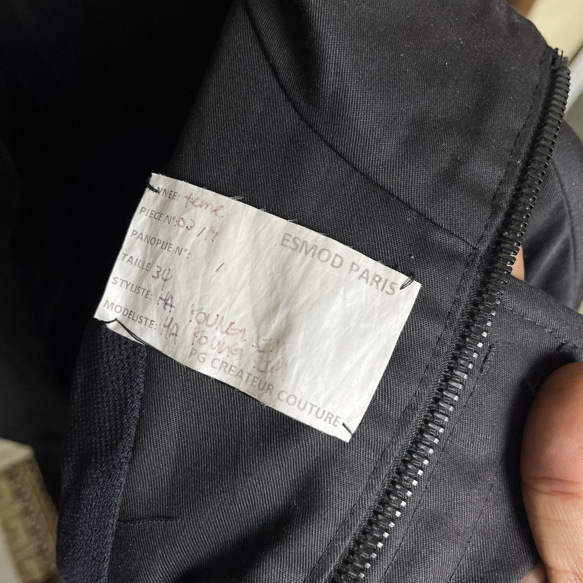 Japanese Brand Esmod Paris by Ha Young Jim 3D Bag Bear Jacket in Black Size US L / EU 52-54 / 3 - 5 Thumbnail