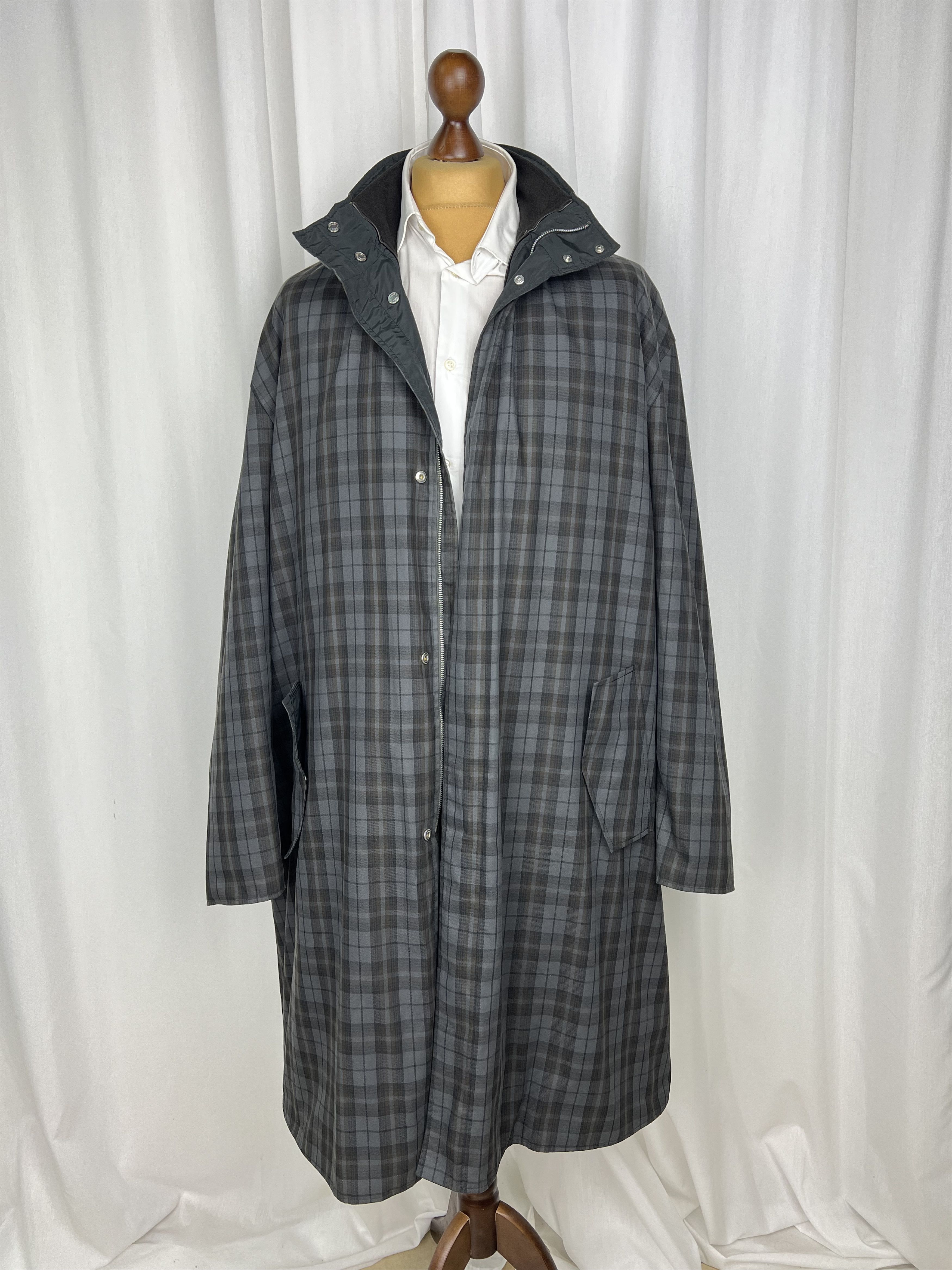 Hermes Plaid Waxed Cotton Removable Cashmere Lining Long Coat Size US L / EU 52-54 / 3 - 1 Thumbnail