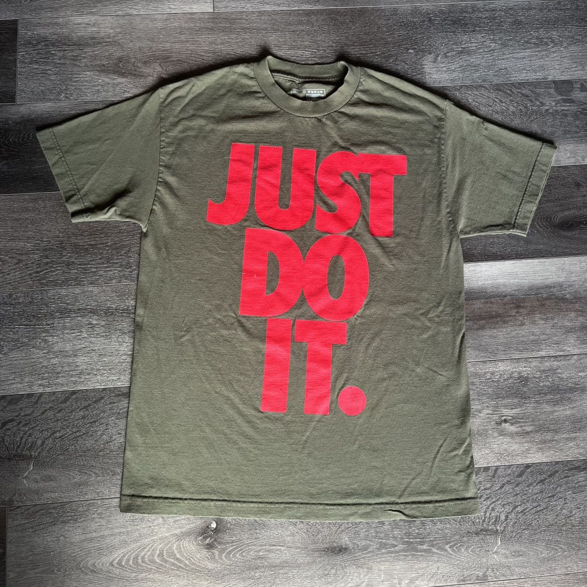 Nike Vintage 2000s Nike Just Do It Big Logo Tee Shirt Olive/Red Size US L / EU 52-54 / 3 - 1 Thumbnail