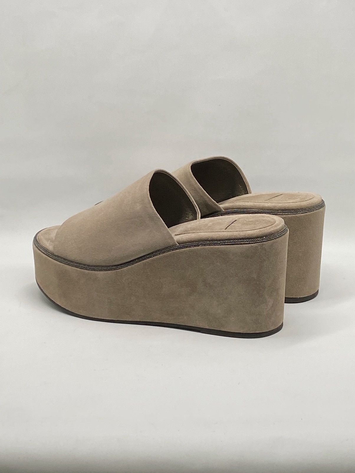 Brunello Cucinelli Brunello Cucinelli Suede Monili Platform Sandals size 38 Size US 8 / IT 38 - 9 Thumbnail