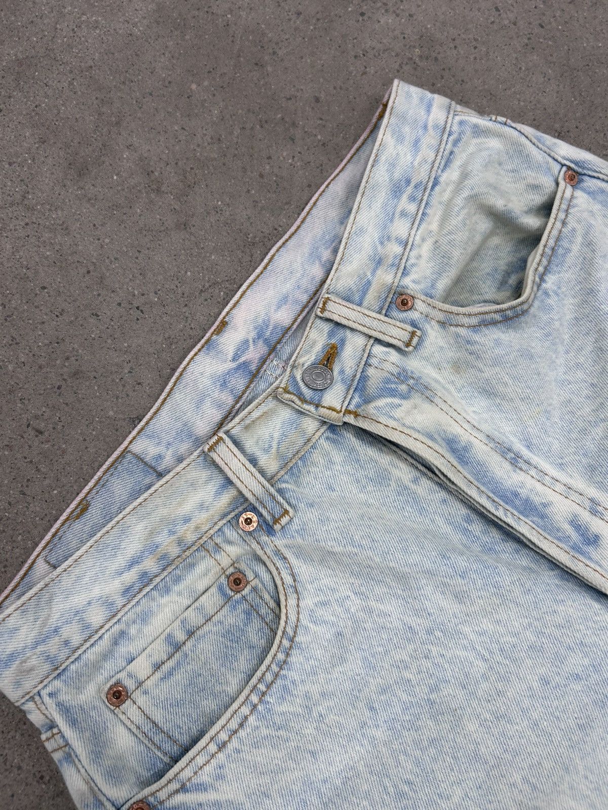 Levi's Vintage 90s Light Wash 501 Denim Jeans Size US 30 / EU 46 - 9 Thumbnail
