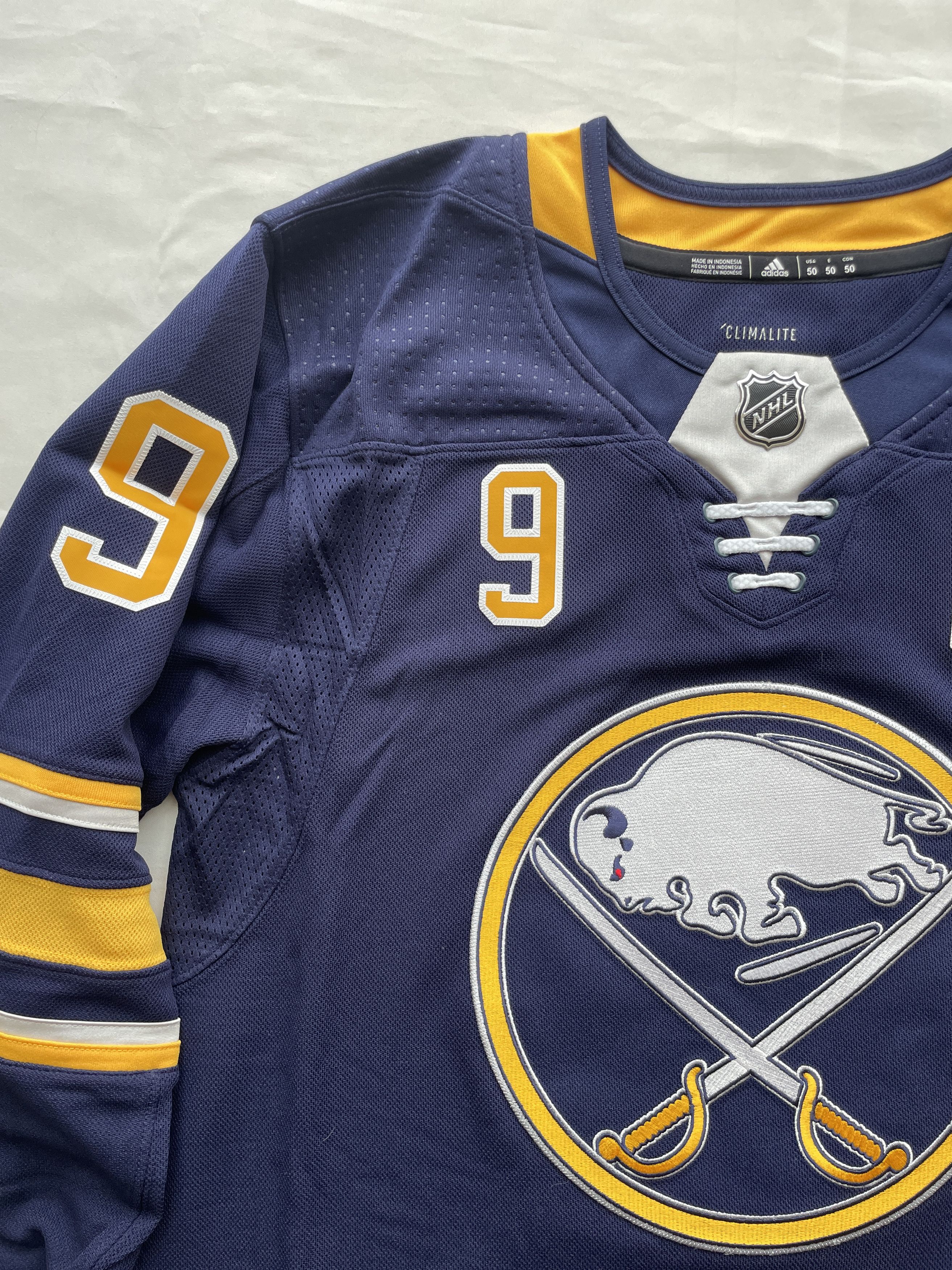 Adidas BNWT Buffalo Sabres NHL #9 Eichel Men's Authentic Jersey Size US M / EU 48-50 / 2 - 5 Thumbnail