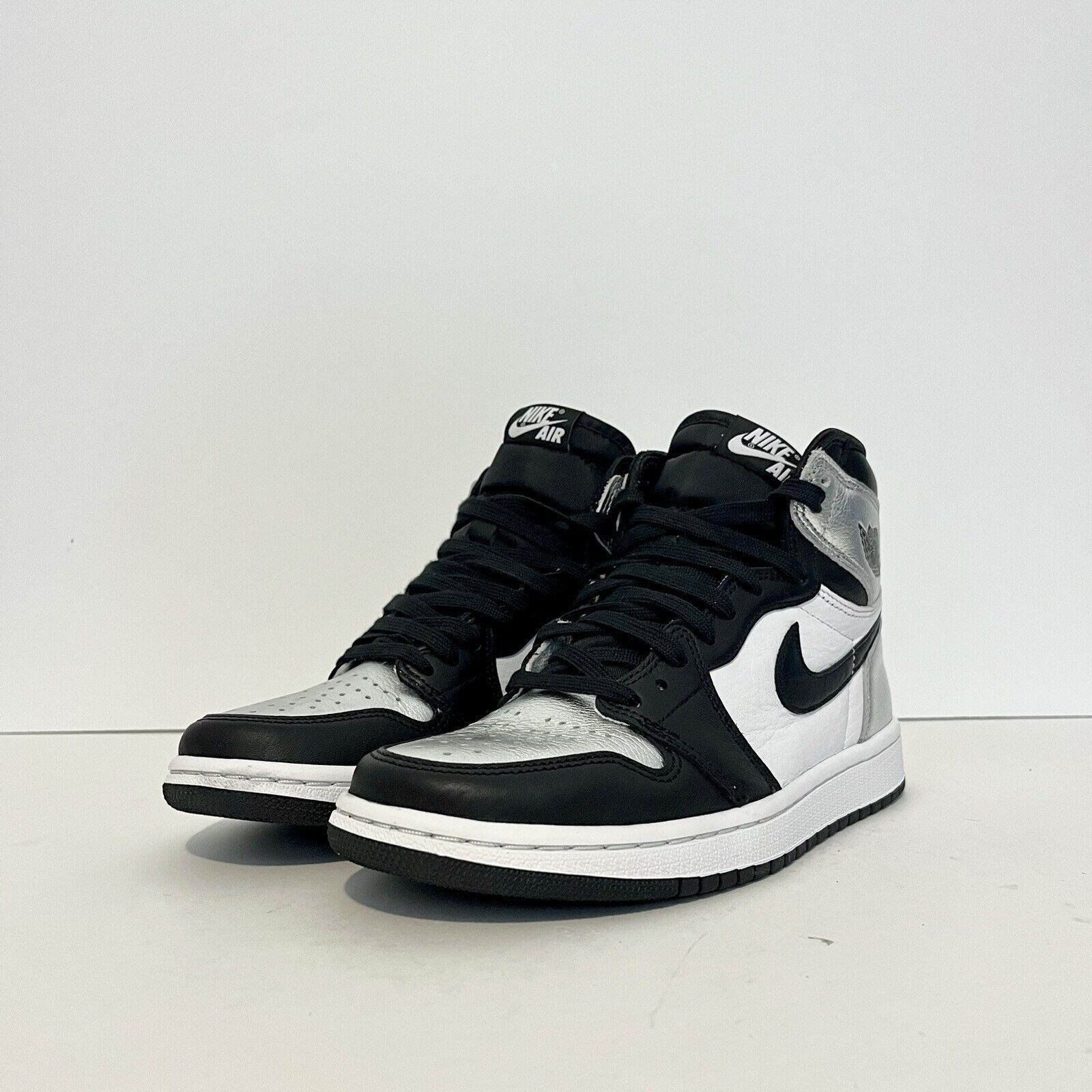Jordan Brand 2020 Nike Air Jordan 1 Retro Hi Silver Toe CD0461 001 VNDS Size US 6.5 / IT 36.5 - 2 Thumbnail