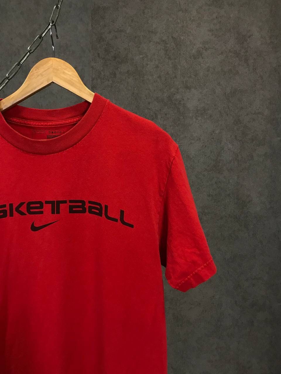 Nike × Vintage Nike Basketball swoosh vintage center logo tee Size US M / EU 48-50 / 2 - 2 Thumbnail