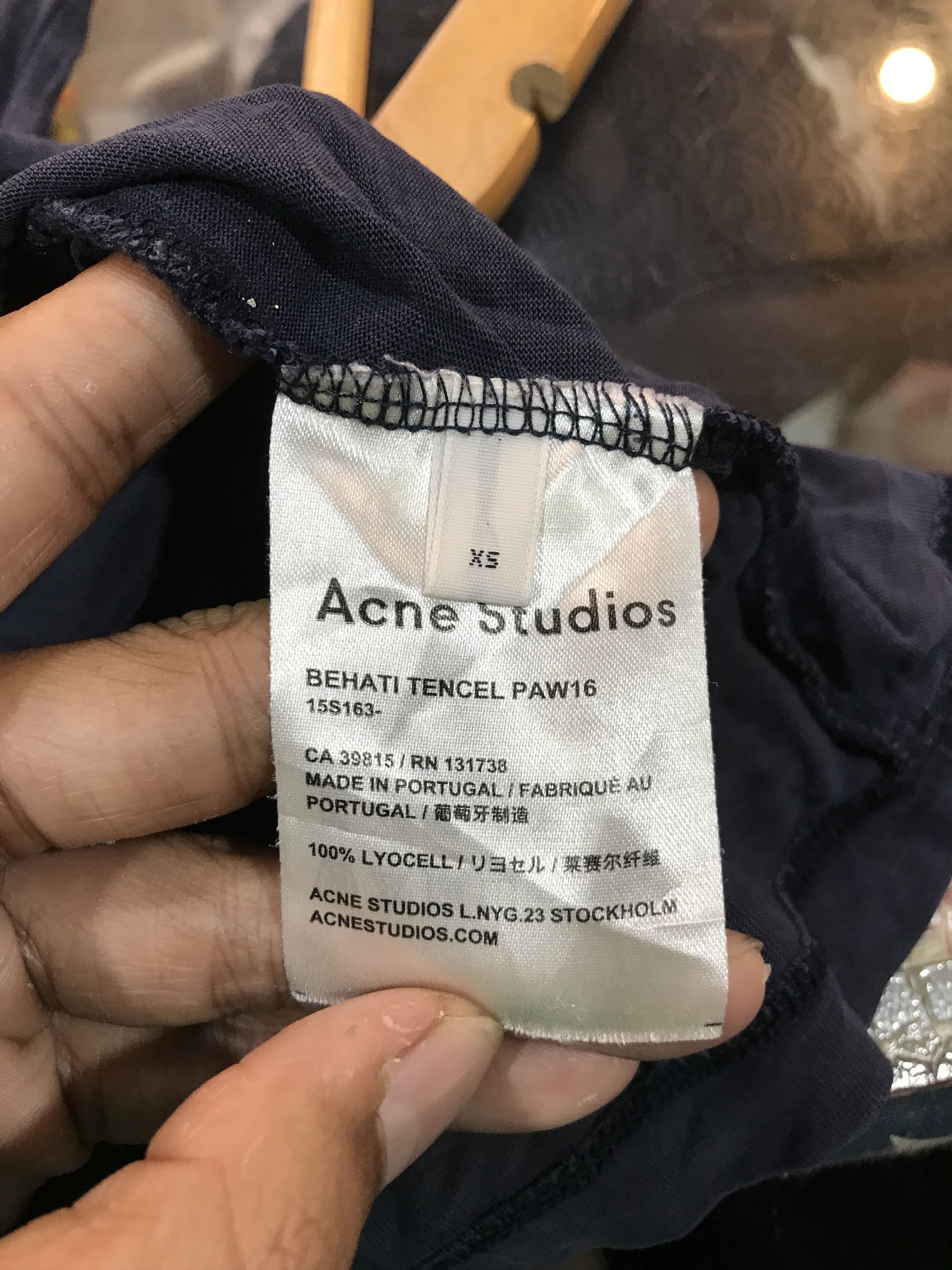 Acne Studios Acne Studios Behati Tencel PAW16 V Neck Tee Shirt Size XS / US 0-2 / IT 36-38 - 4 Thumbnail