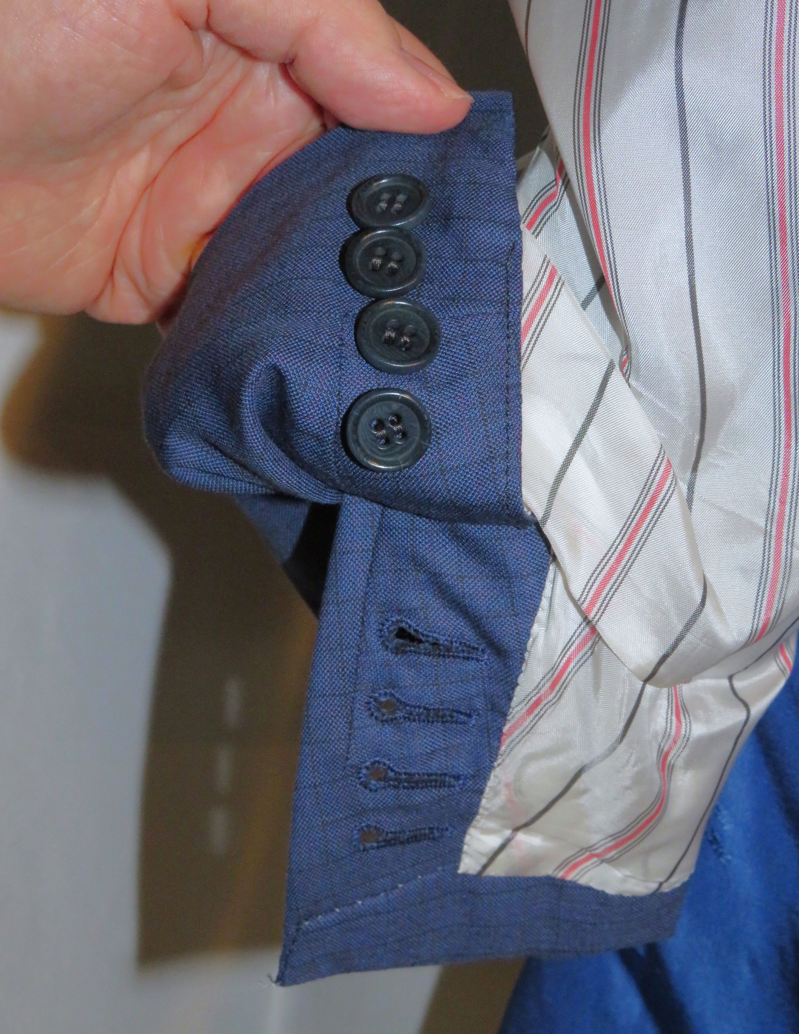 Kiton 14 Micron Mod Ego Blue Plaid Three Roll Two Suit 48R Size 48R - 11 Thumbnail